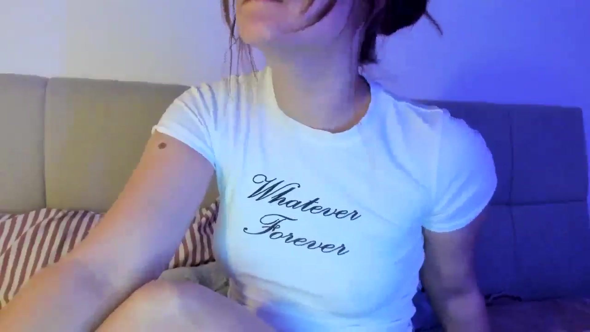 Gallery image thumbnail from Lia_lisia's myfreecams stream on, 03/12/2026, 19:29 image 6 of 20