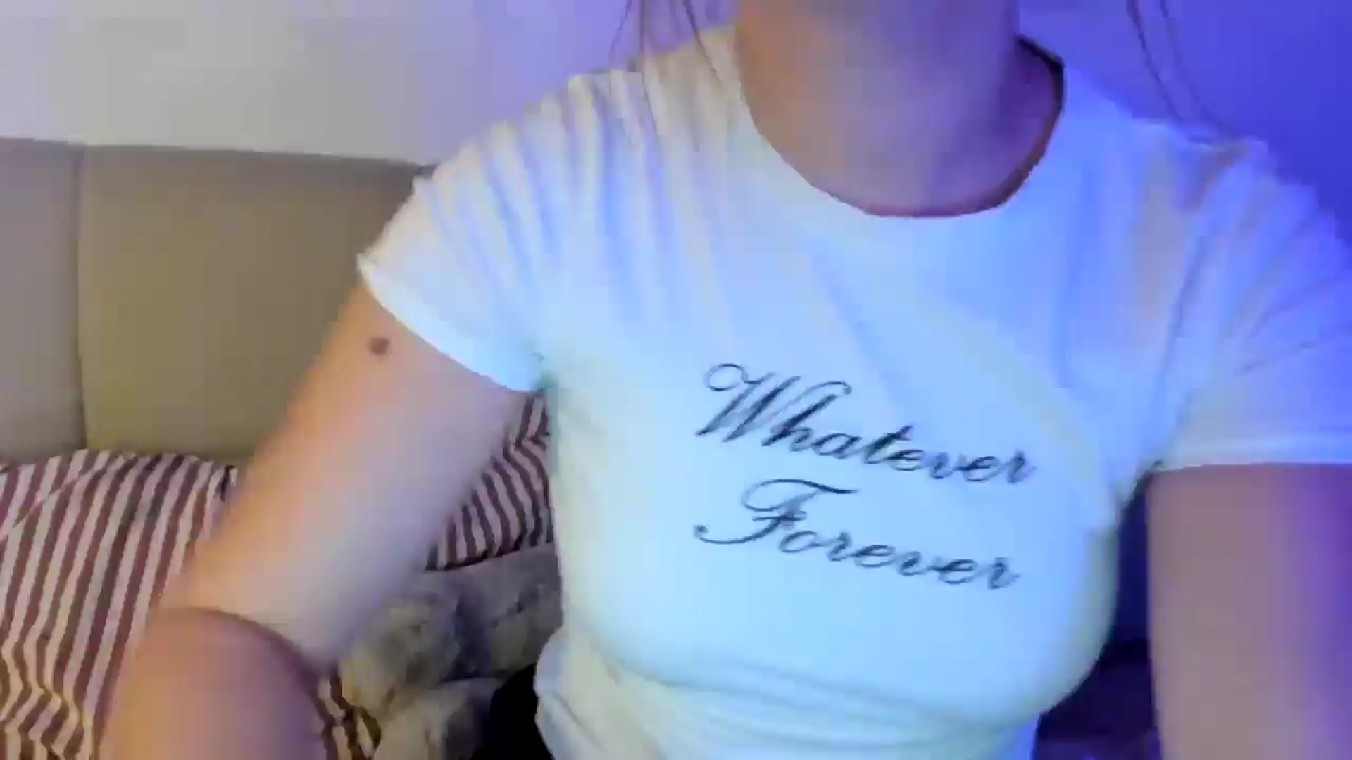 Gallery image thumbnail from Lia_lisia's myfreecams stream on, 03/12/2026, 19:29 image 7 of 20