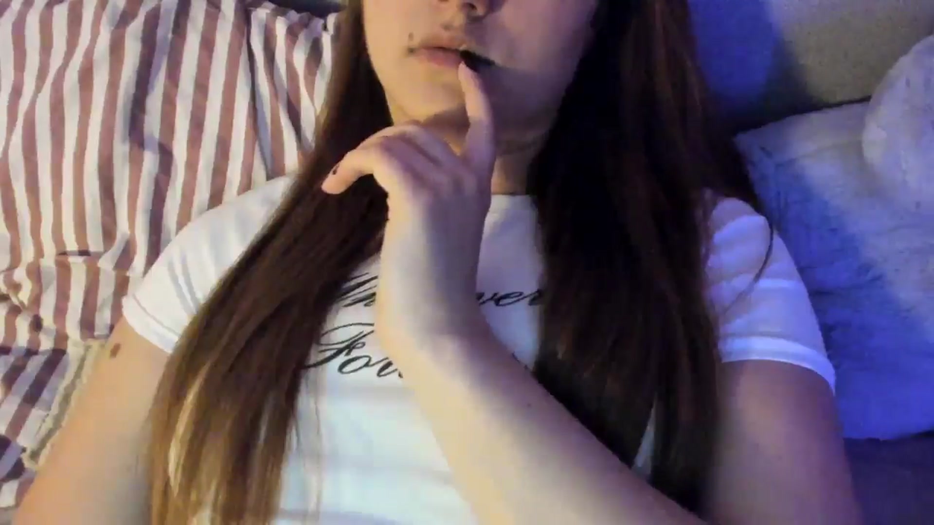 Gallery image thumbnail from Lia_lisia's myfreecams stream on, 03/12/2026, 19:29 image 20 of 20