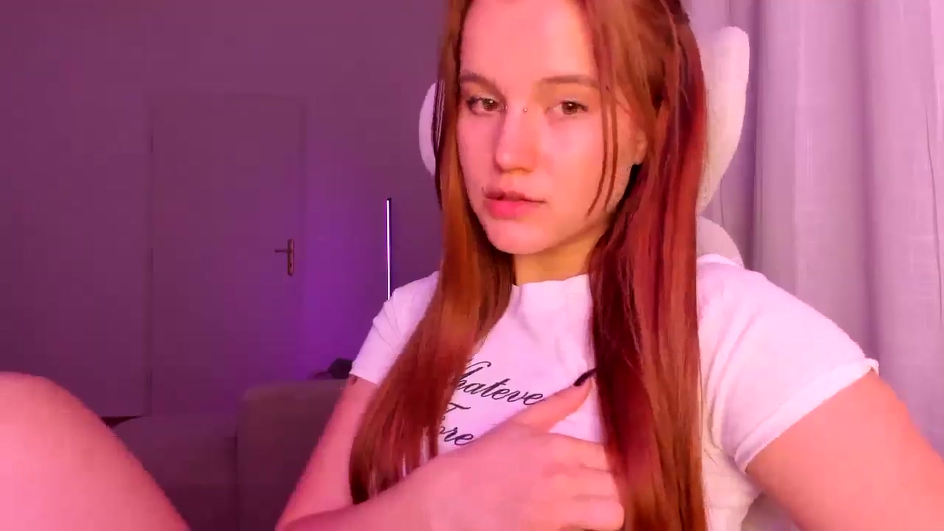 Gallery image thumbnail from Lia_lisia's myfreecams stream on, 03/22/2026, 20:21 image 8 of 20