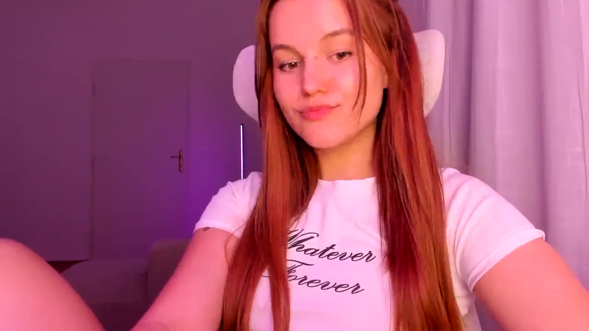 Gallery image thumbnail from Lia_lisia's myfreecams stream on, 03/22/2026, 20:21 image 6 of 20