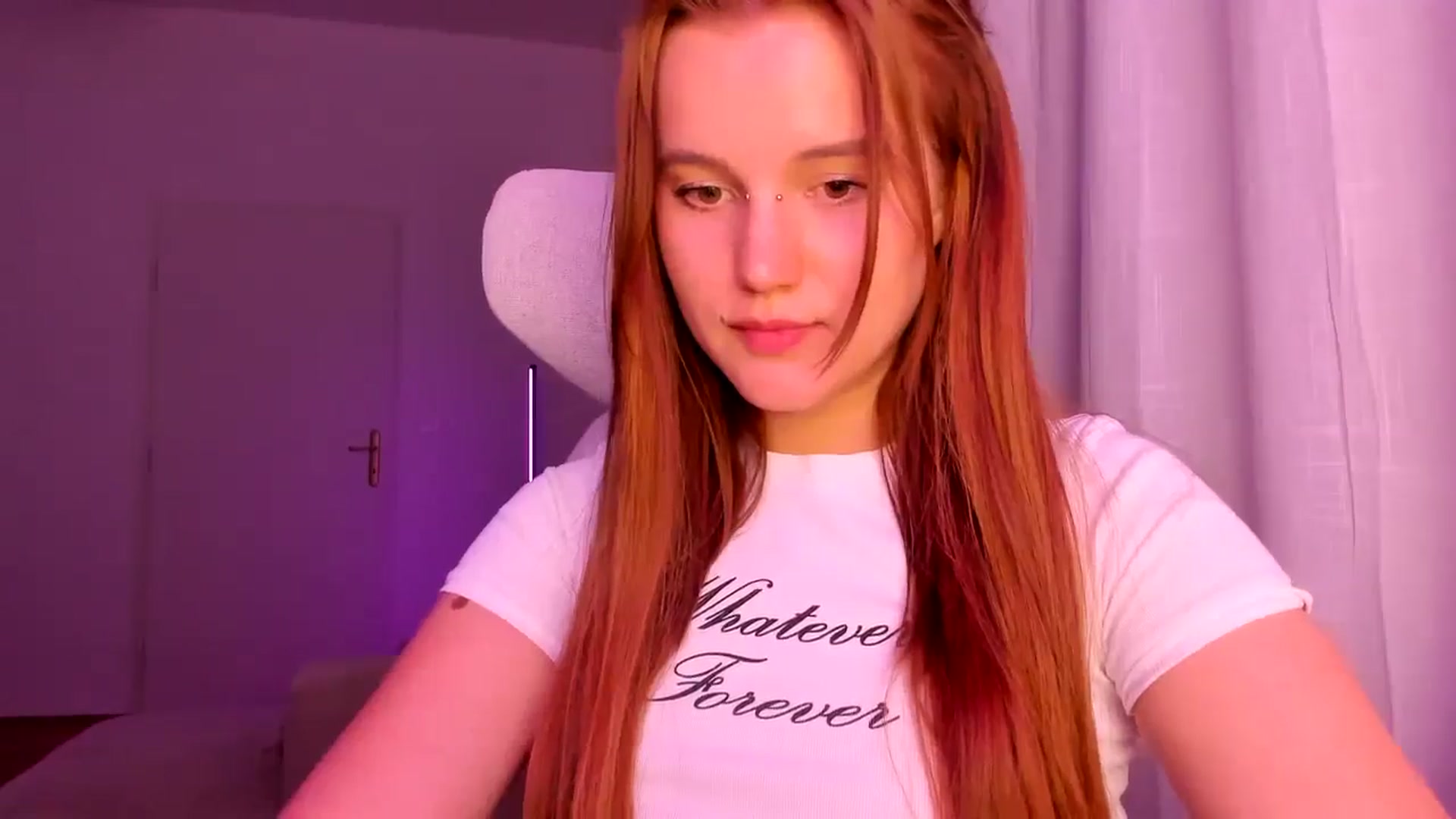 Gallery image thumbnail from Lia_lisia's myfreecams stream on, 03/22/2026, 20:21 image 18 of 20