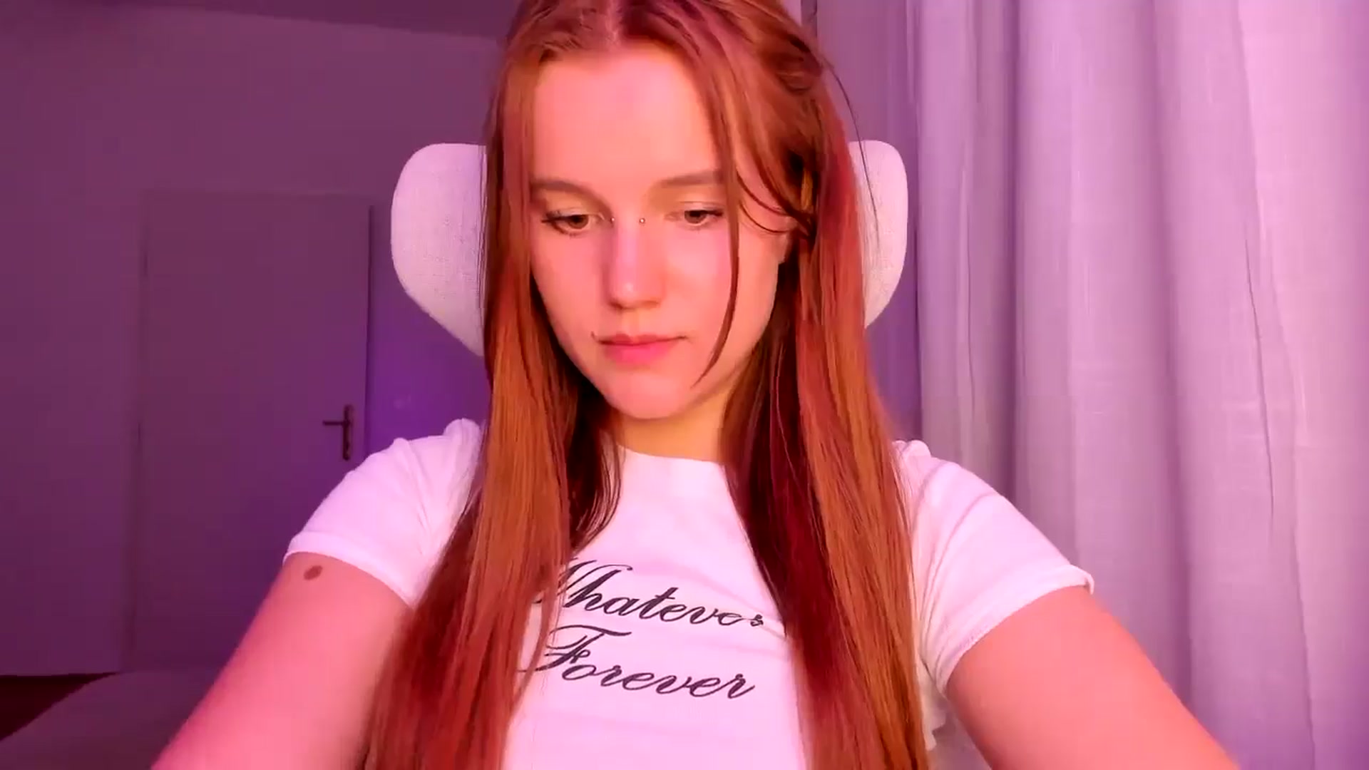 Gallery image thumbnail from Lia_lisia's myfreecams stream on, 03/22/2026, 20:45 image 5 of 20