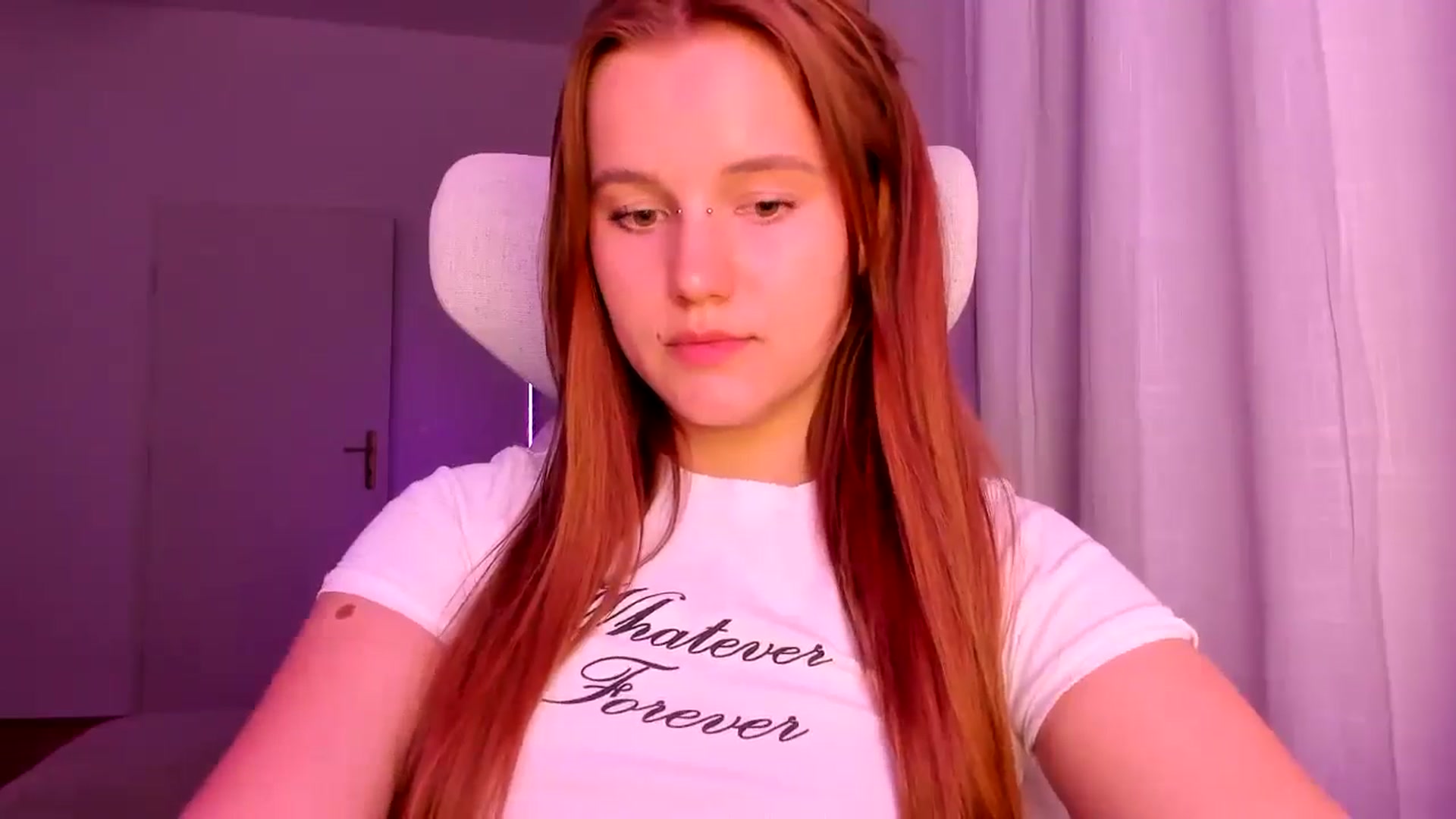 Gallery image thumbnail from Lia_lisia's myfreecams stream on, 03/22/2026, 20:45 image 7 of 20