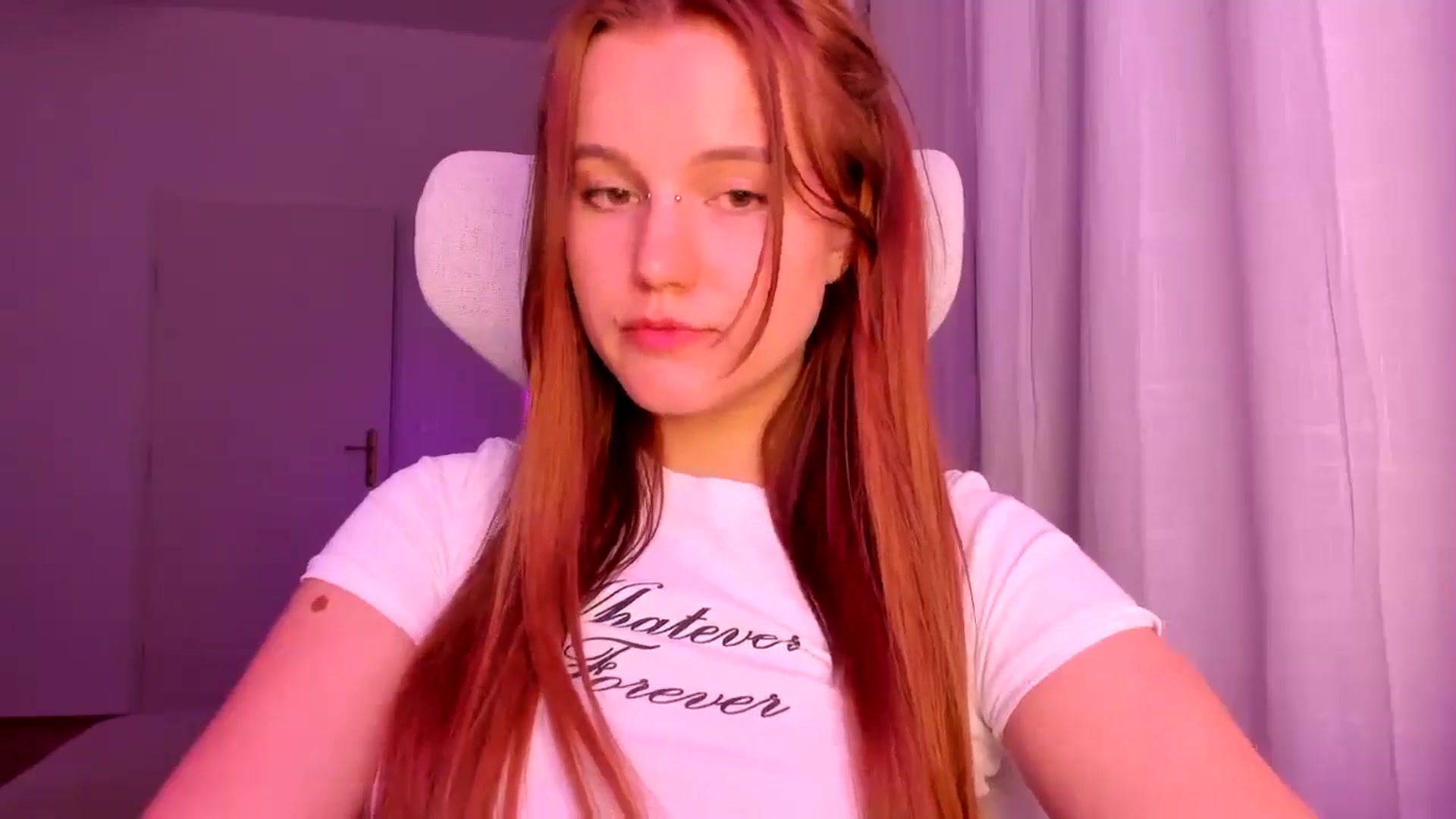 Gallery image thumbnail from Lia_lisia's myfreecams stream on, 03/22/2026, 20:45 image 2 of 20