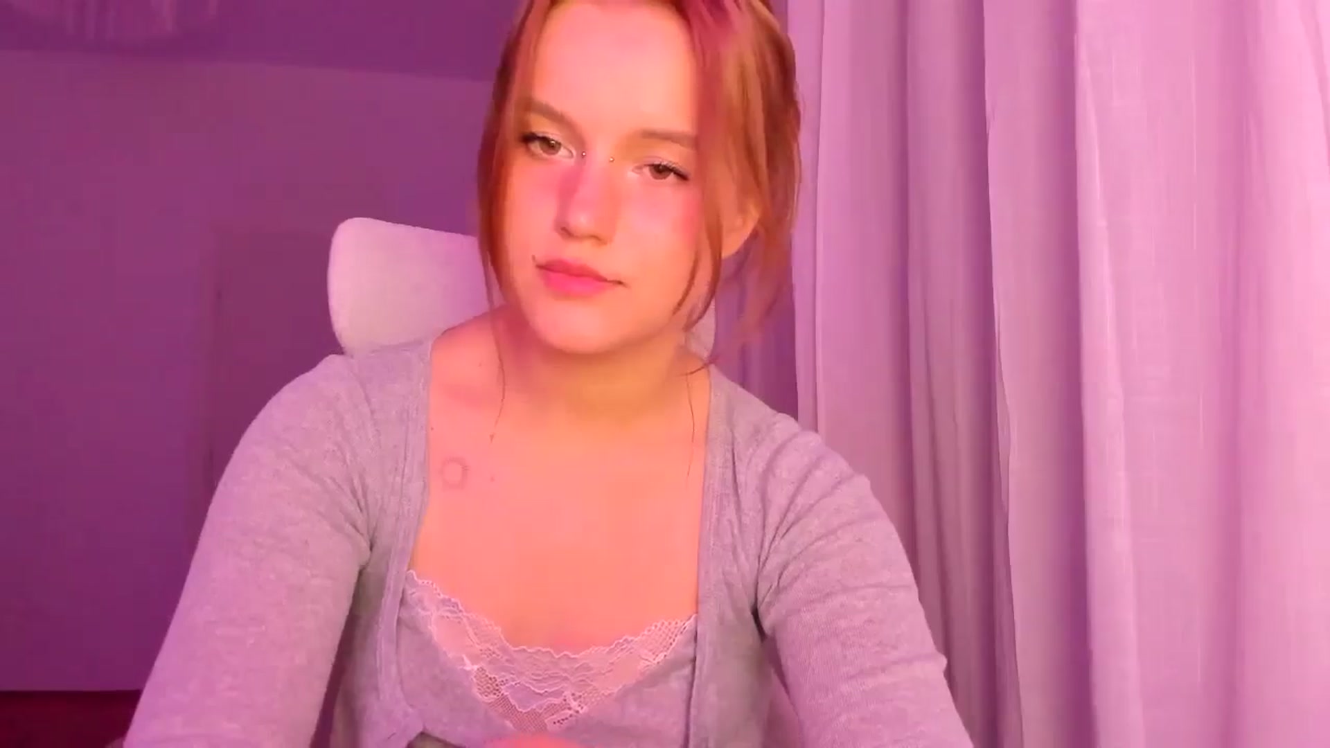 Gallery image thumbnail from Lia_lisia's myfreecams stream on, 03/25/2026, 18:35 image 20 of 20