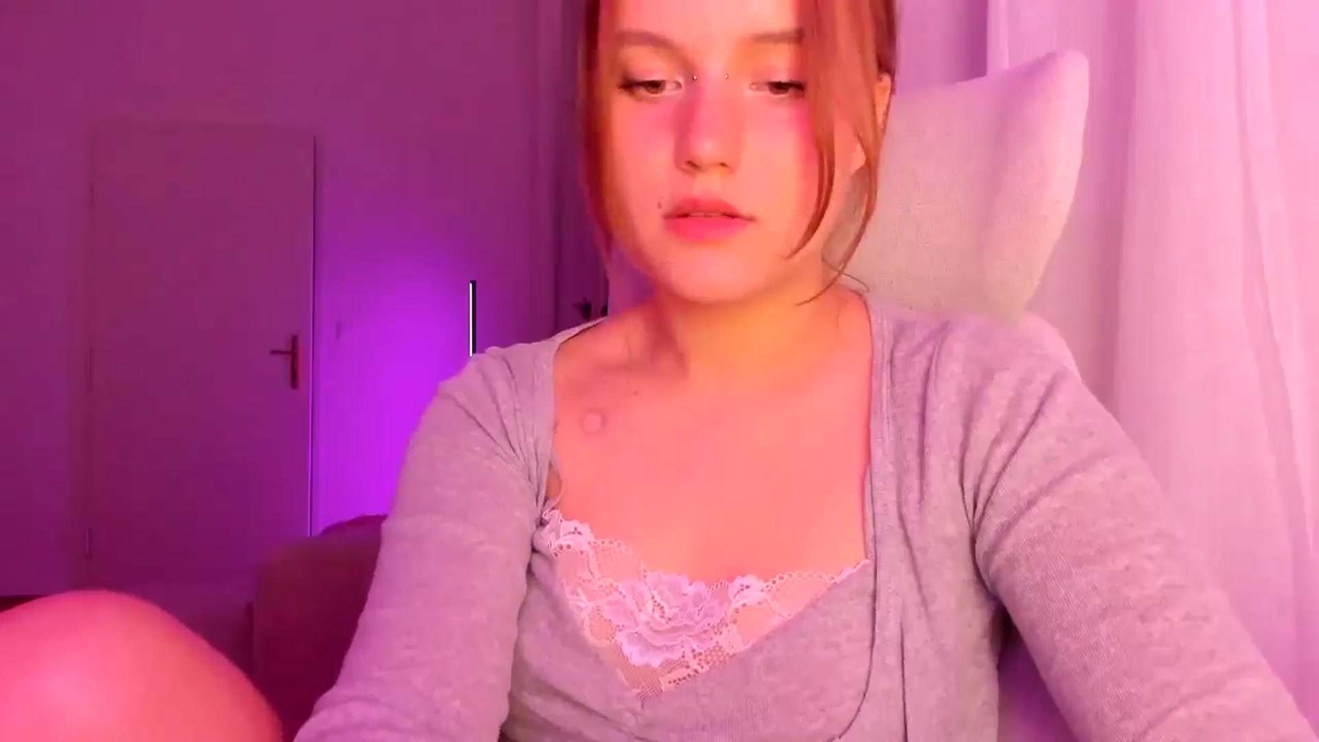 Gallery image thumbnail from Lia_lisia's myfreecams stream on, 03/25/2026, 20:11 image 14 of 20