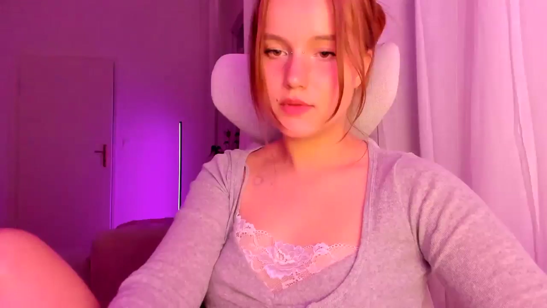 Gallery image thumbnail from Lia_lisia's myfreecams stream on, 03/25/2026, 21:12 image 2 of 20