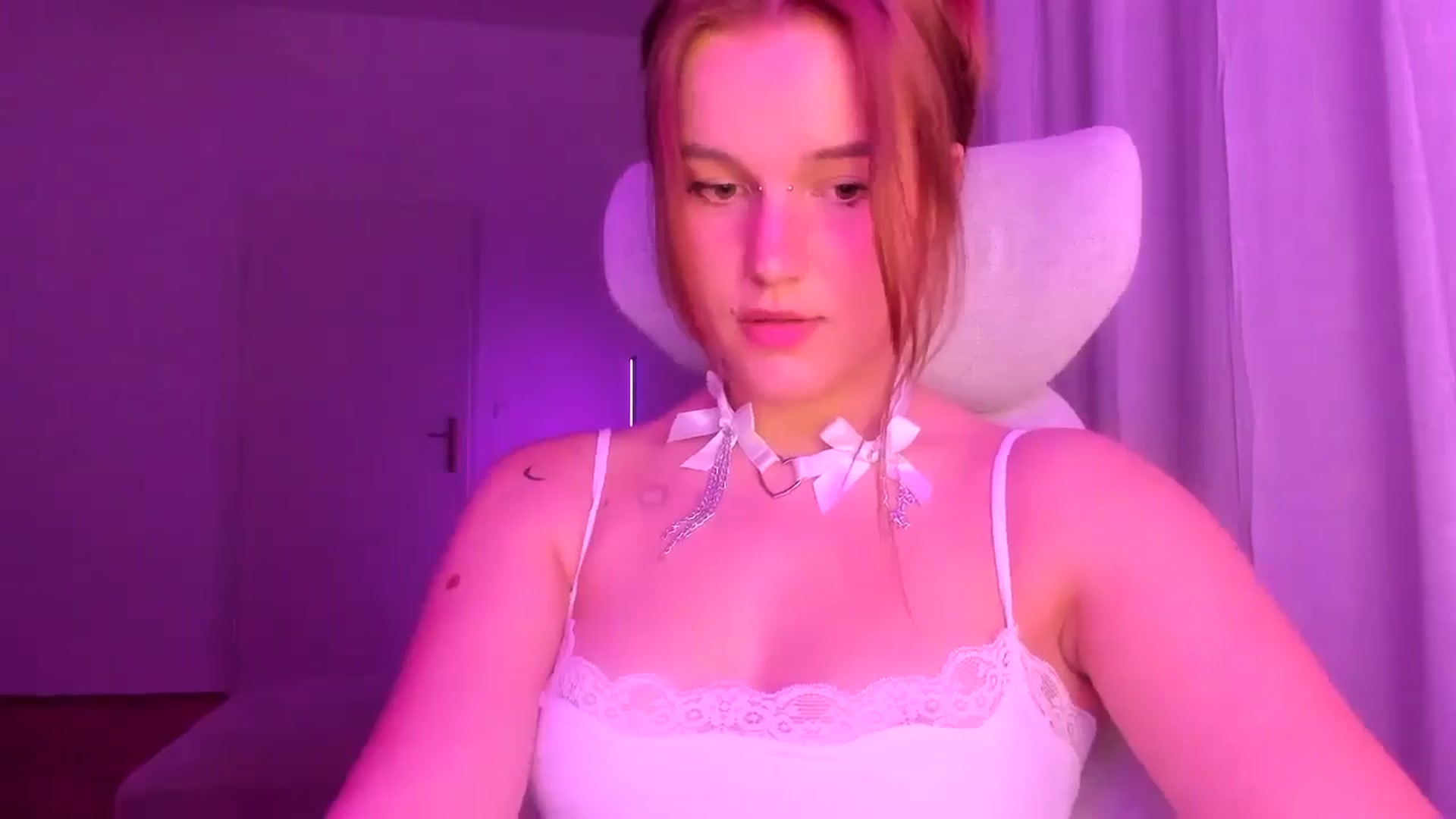 Gallery image thumbnail from Lia_lisia's myfreecams stream on, 03/26/2026, 19:31 image 8 of 20