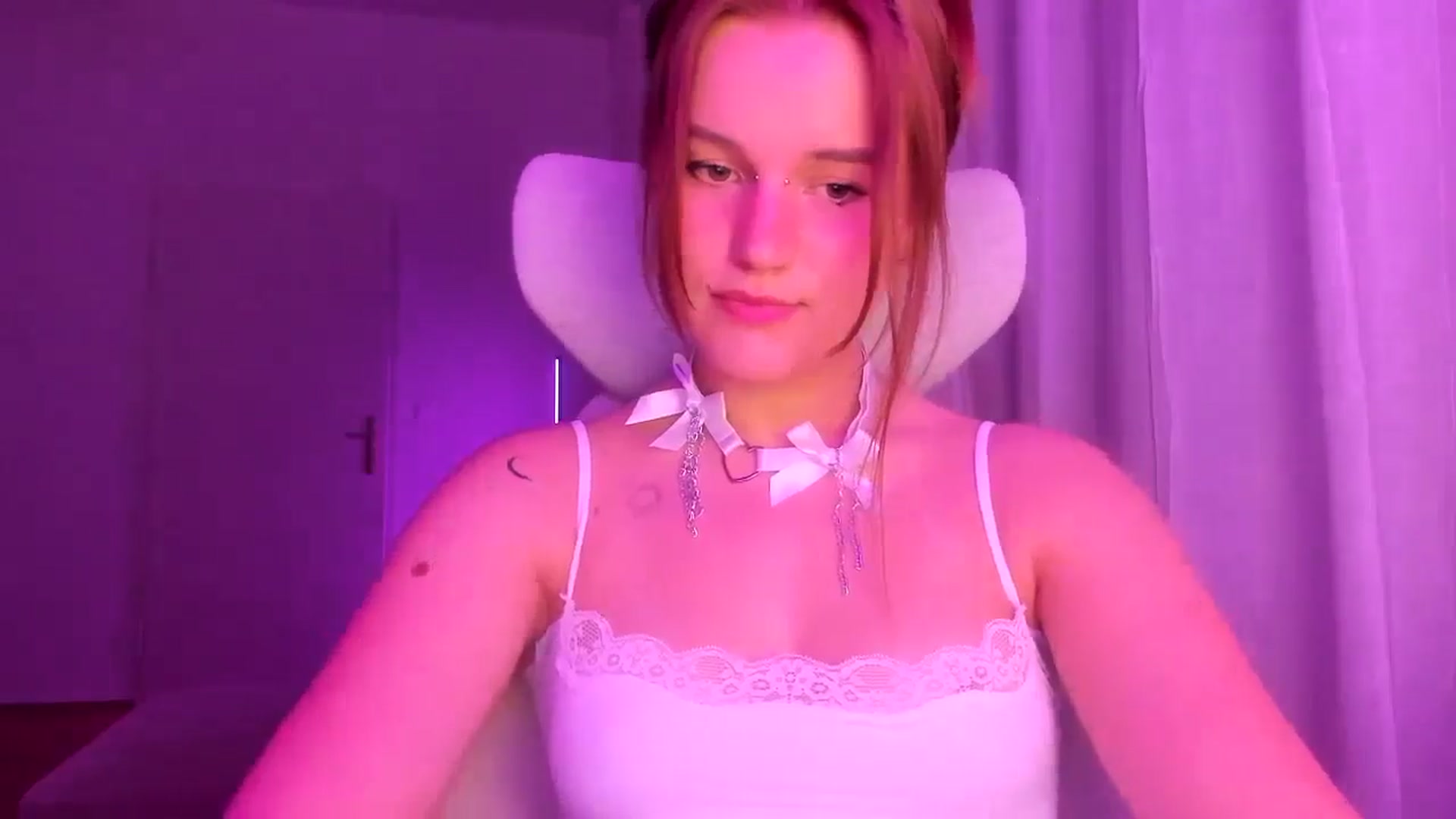 Gallery image thumbnail from Lia_lisia's myfreecams stream on, 03/26/2026, 19:31 image 13 of 20