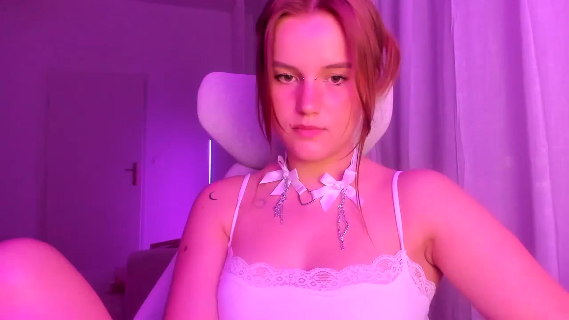 Gallery image thumbnail from Lia_lisia's myfreecams stream on, 03/26/2026, 20:22 image 6 of 20
