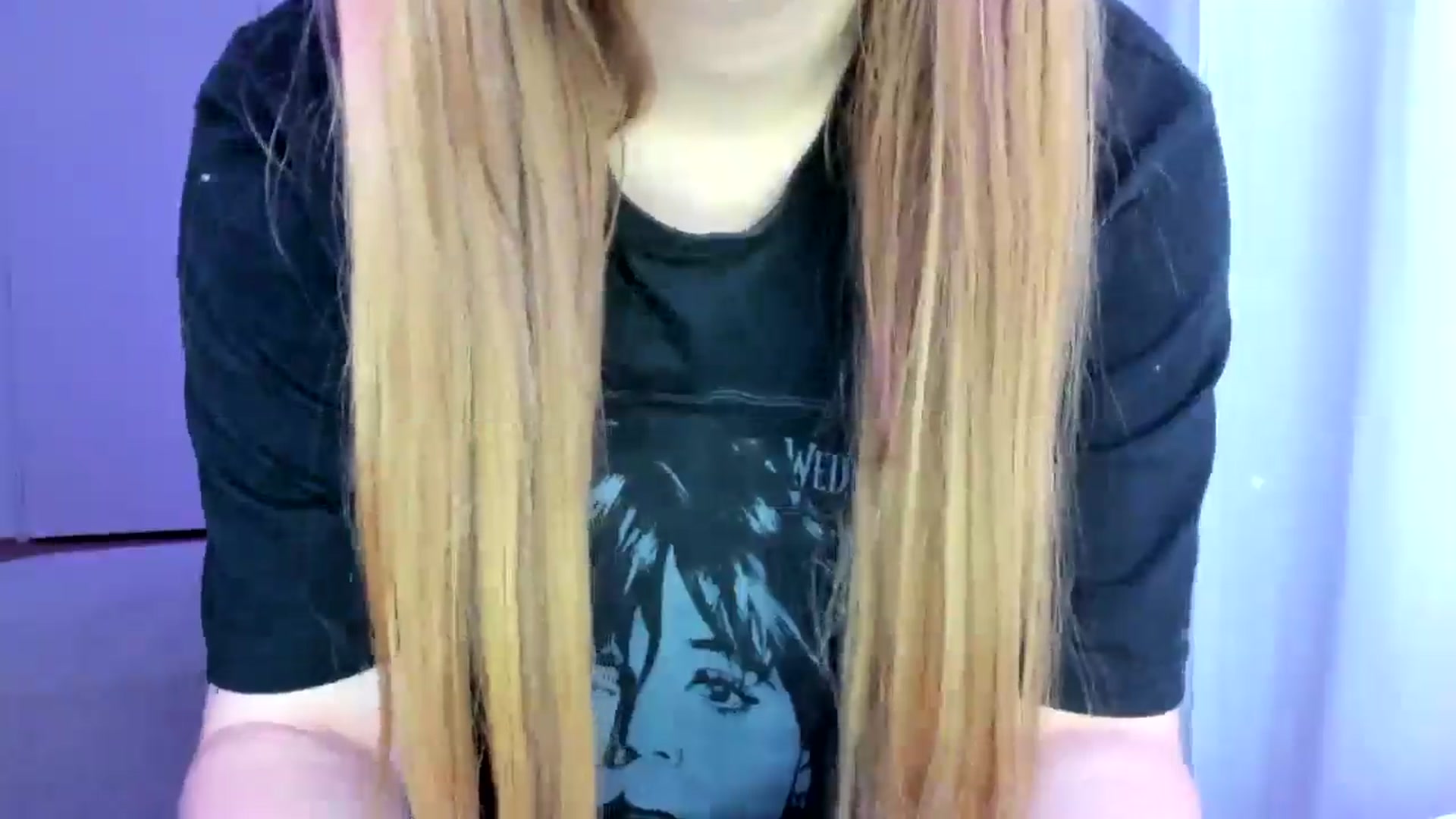 Gallery image thumbnail from Lia_lisia's myfreecams stream on, 04/03/2026, 18:53 image 19 of 20