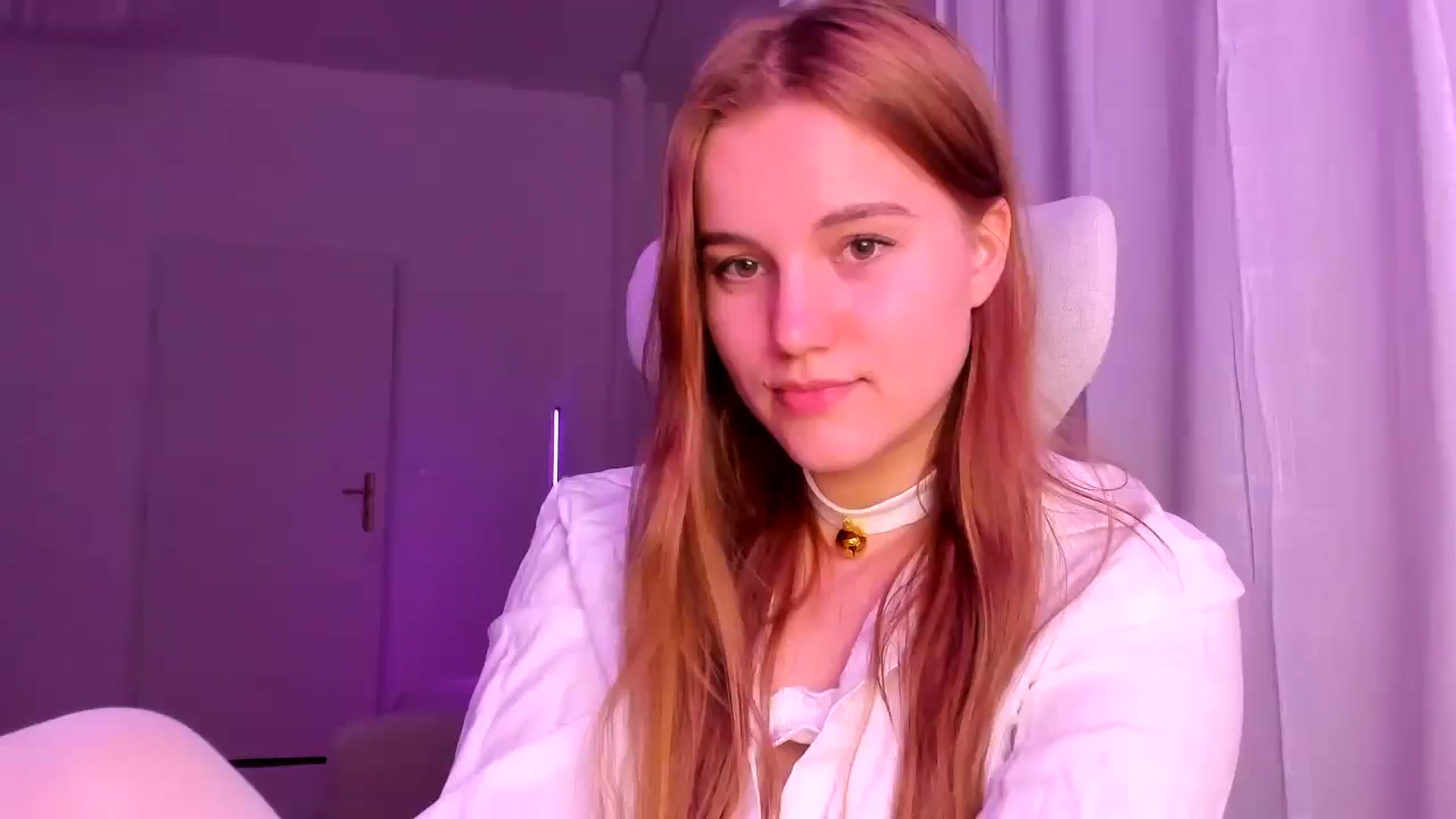 Gallery image thumbnail from Lia_lisia's myfreecams stream on, 04/04/2026, 18:36 image 1 of 20