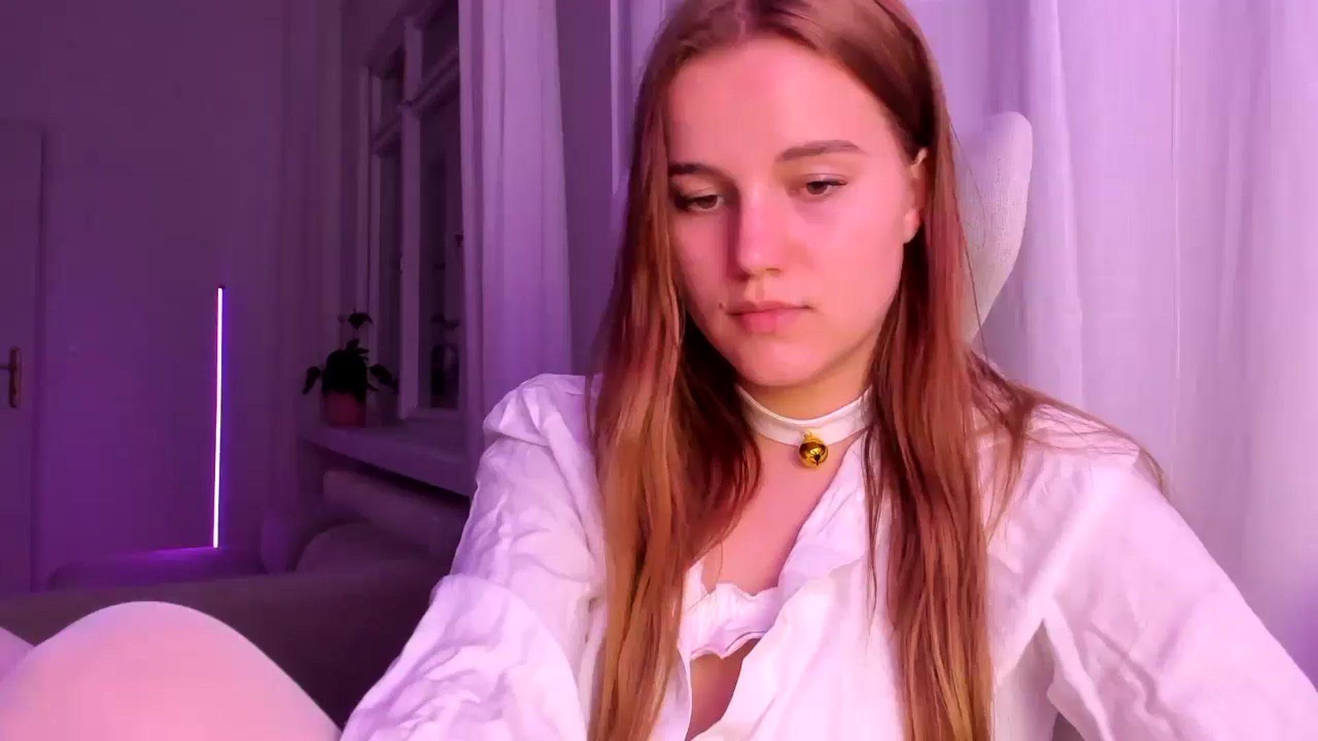 Gallery image thumbnail from Lia_lisia's myfreecams stream on, 04/04/2026, 18:49 image 16 of 20