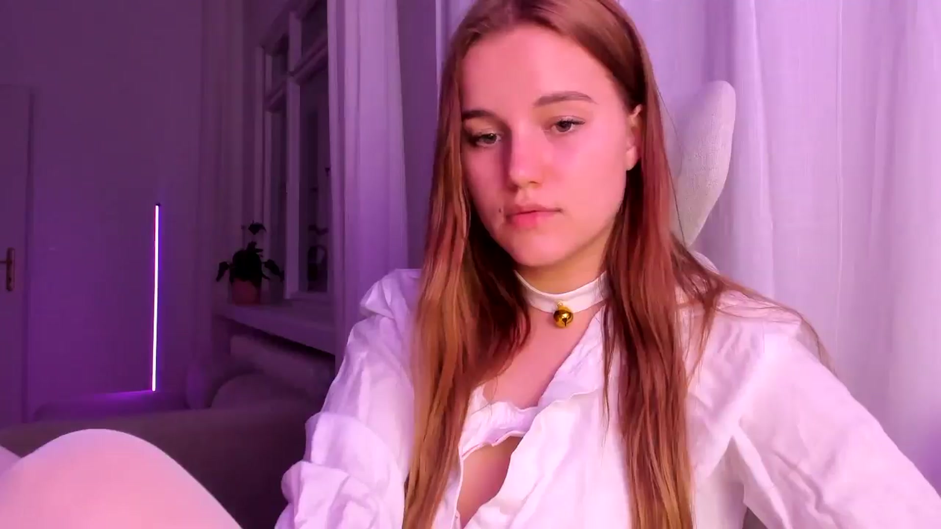 Gallery image thumbnail from Lia_lisia's myfreecams stream on, 04/04/2026, 18:49 image 15 of 20