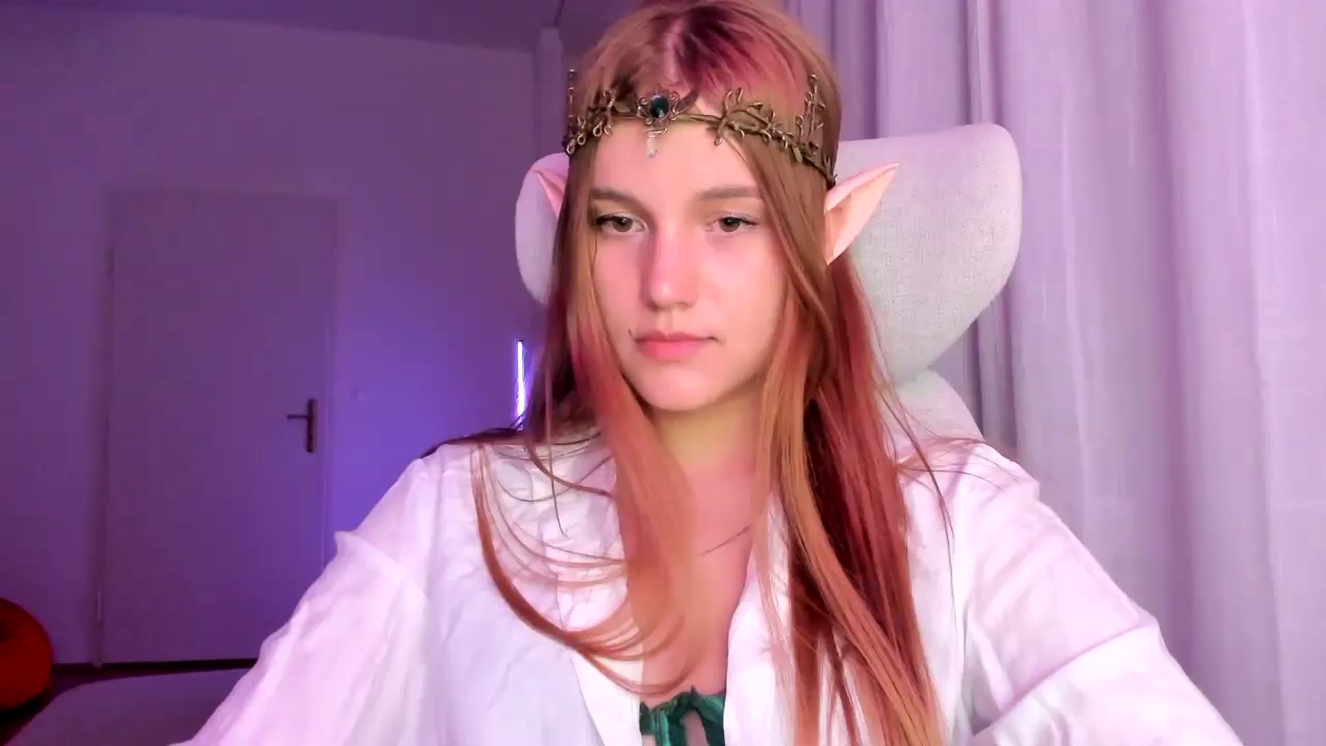 Gallery image thumbnail from Lia_lisia's myfreecams stream on, 04/13/2026, 21:30 image 14 of 20