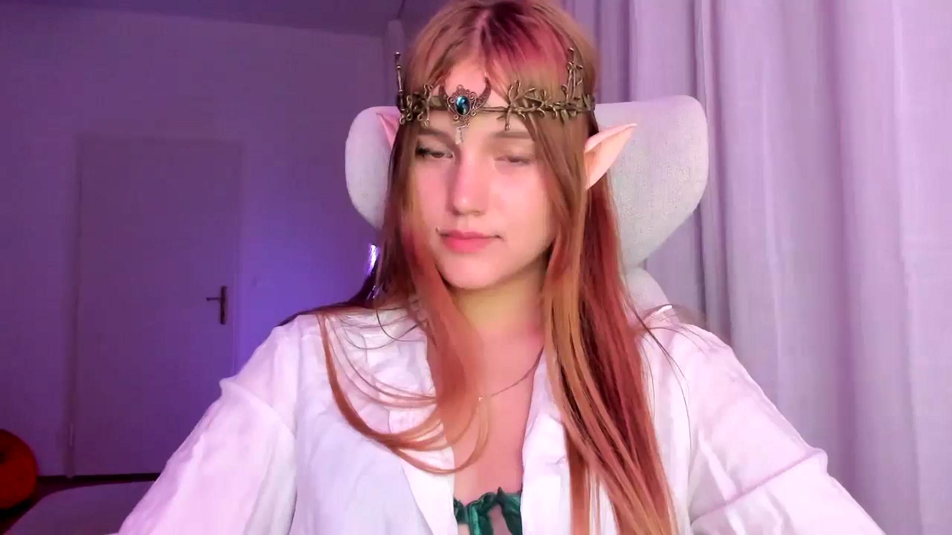 Gallery image thumbnail from Lia_lisia's myfreecams stream on, 04/13/2026, 21:30 image 12 of 20