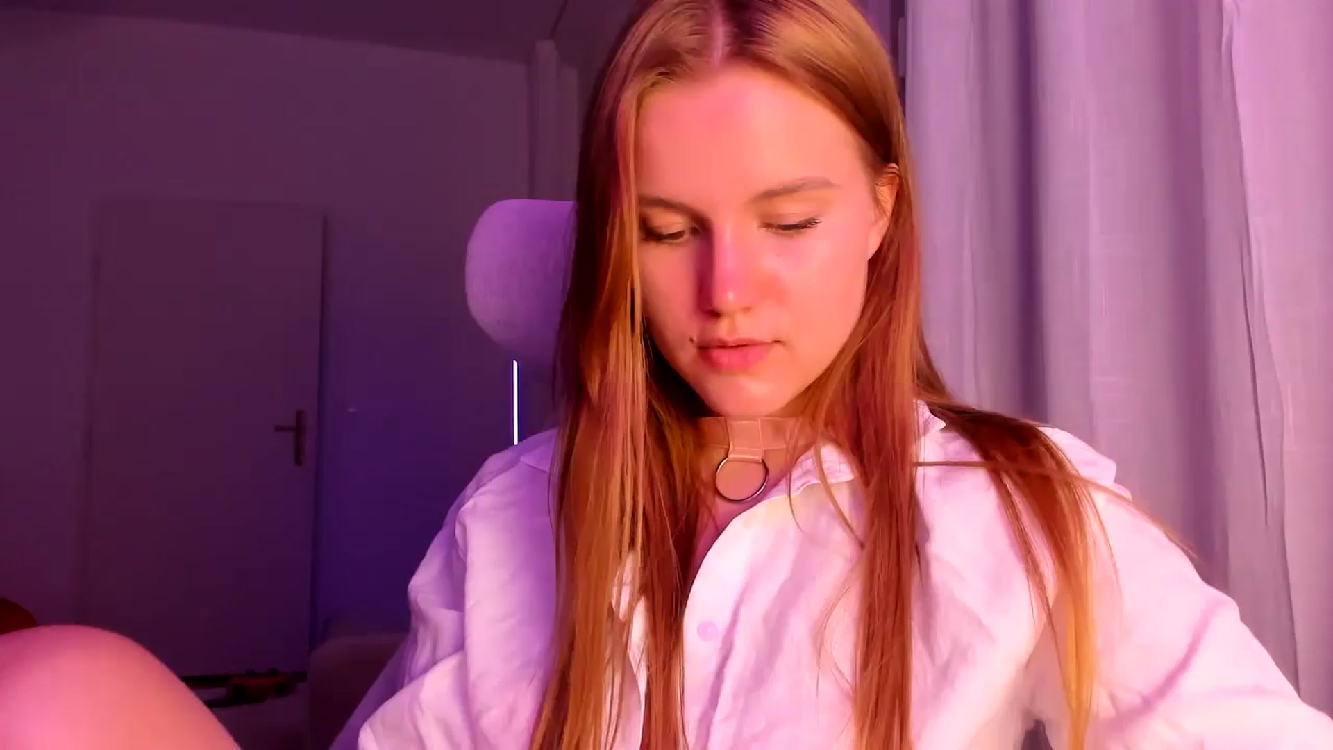 Gallery image thumbnail from Lia_lisia's myfreecams stream on, 04/18/2026, 18:43 image 16 of 20