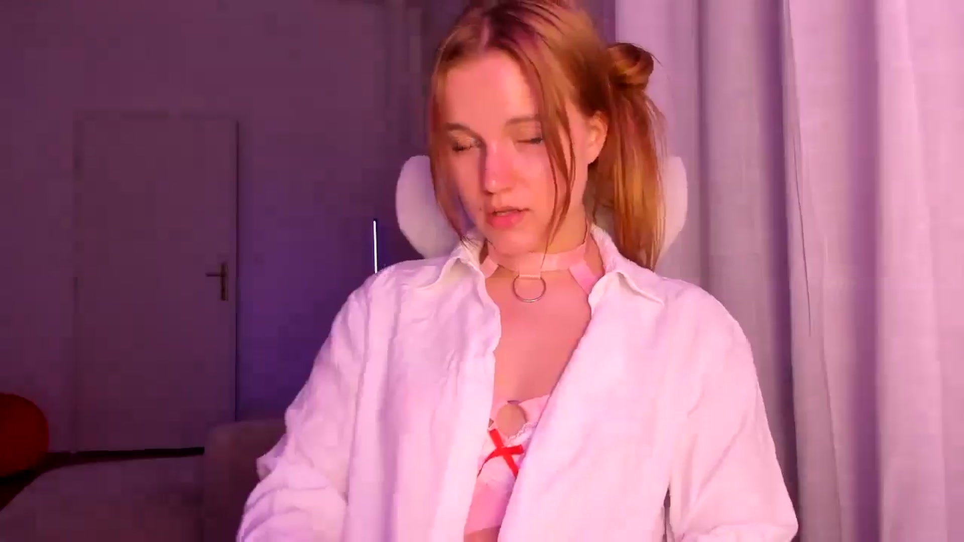 Gallery image thumbnail from Lia_lisia's myfreecams stream on, 04/18/2026, 21:55 image 12 of 20