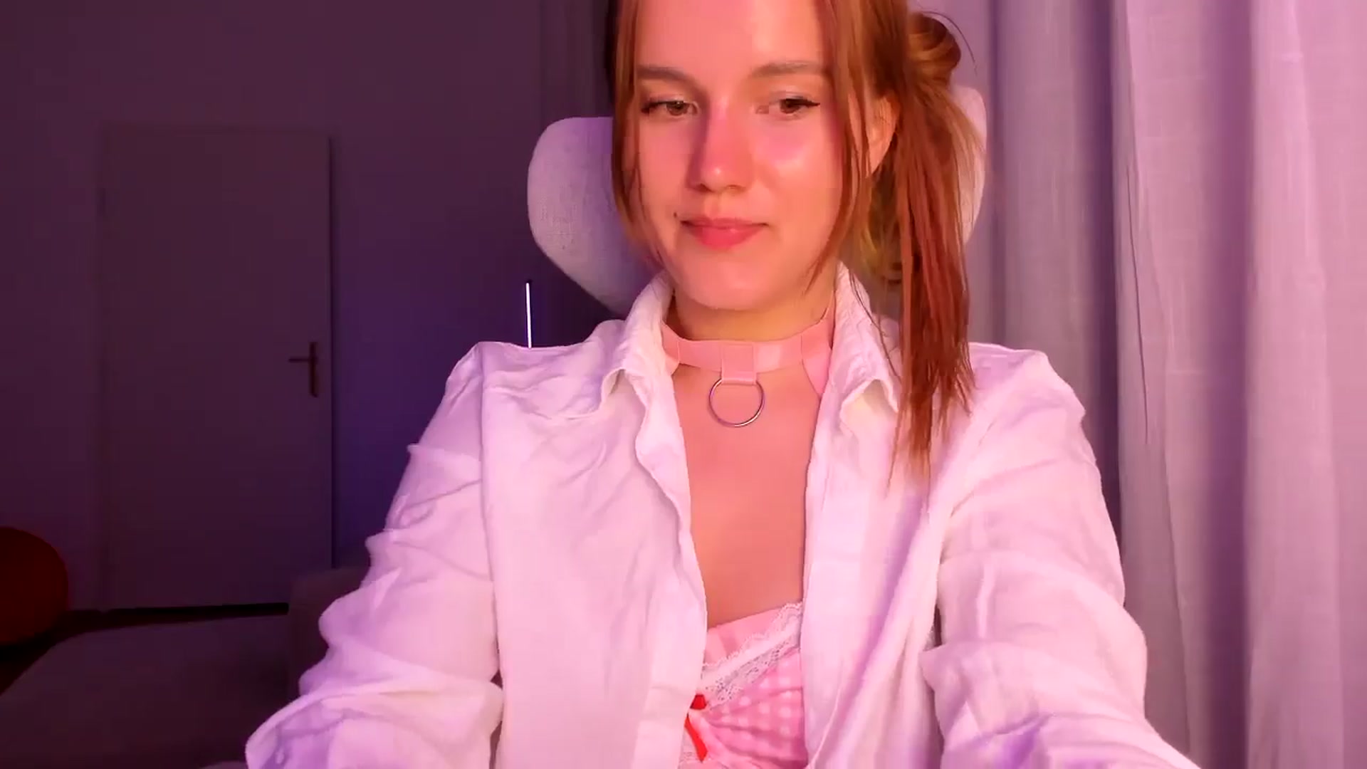 Gallery image thumbnail from Lia_lisia's myfreecams stream on, 04/18/2026, 21:55 image 15 of 20