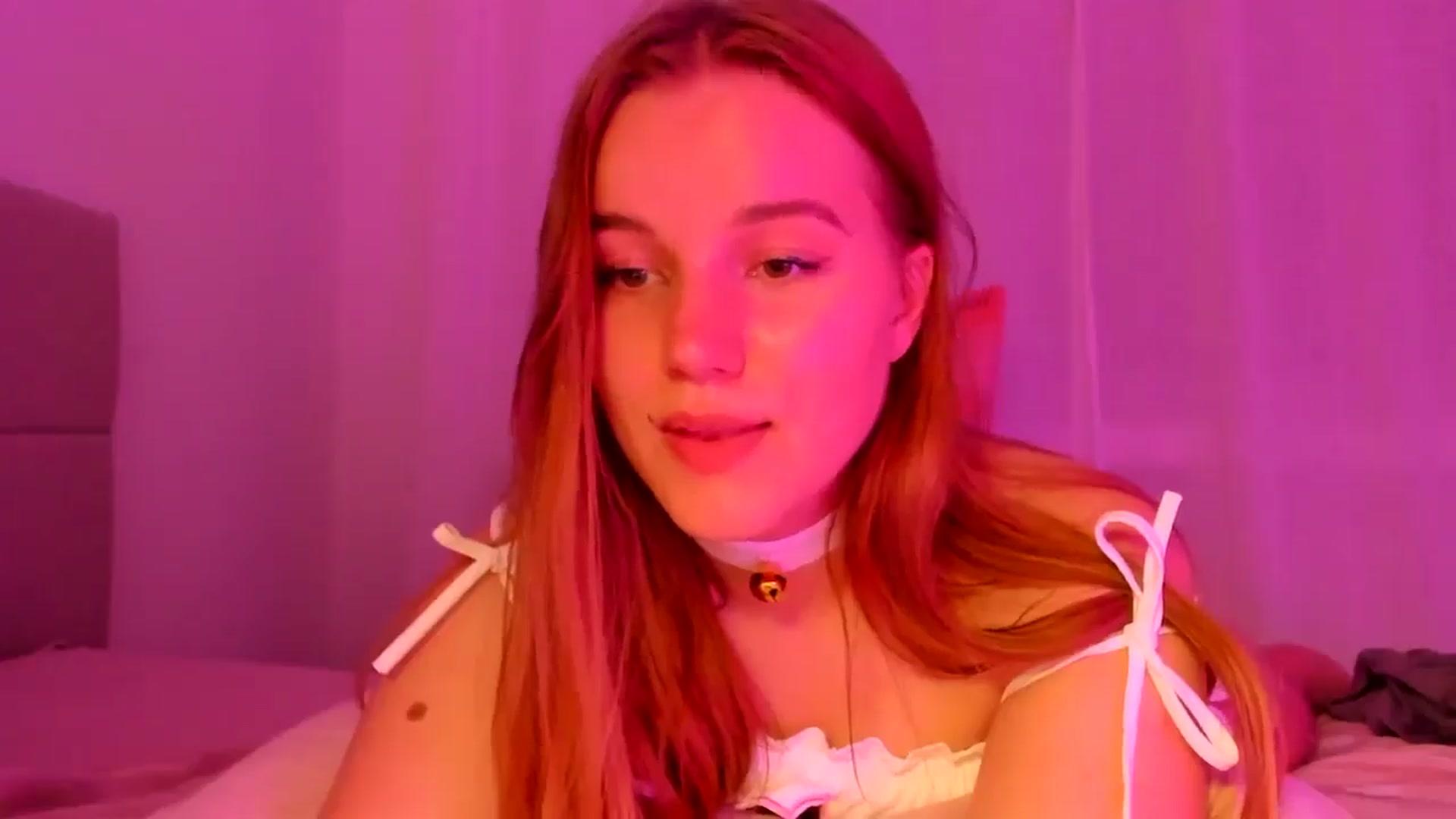 Gallery image thumbnail from Lia_lisia's myfreecams stream on, 04/22/2026, 23:54 image 3 of 20