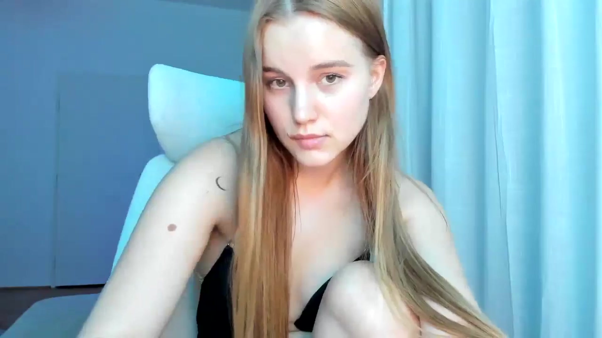 Gallery image thumbnail from Lia_lisia's myfreecams stream on, 04/23/2026, 18:57 image 20 of 20