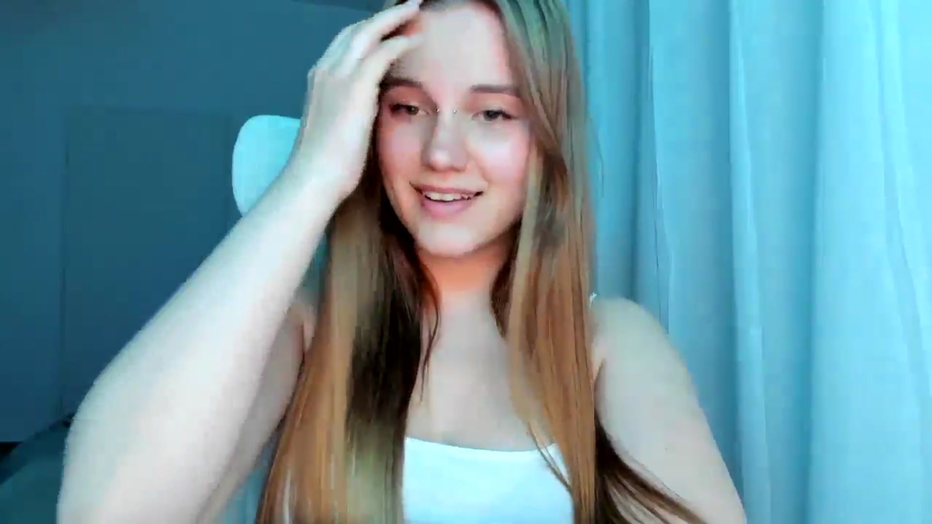 Gallery image thumbnail from Lia_lisia's myfreecams stream on, 04/26/2026, 18:23 image 19 of 20