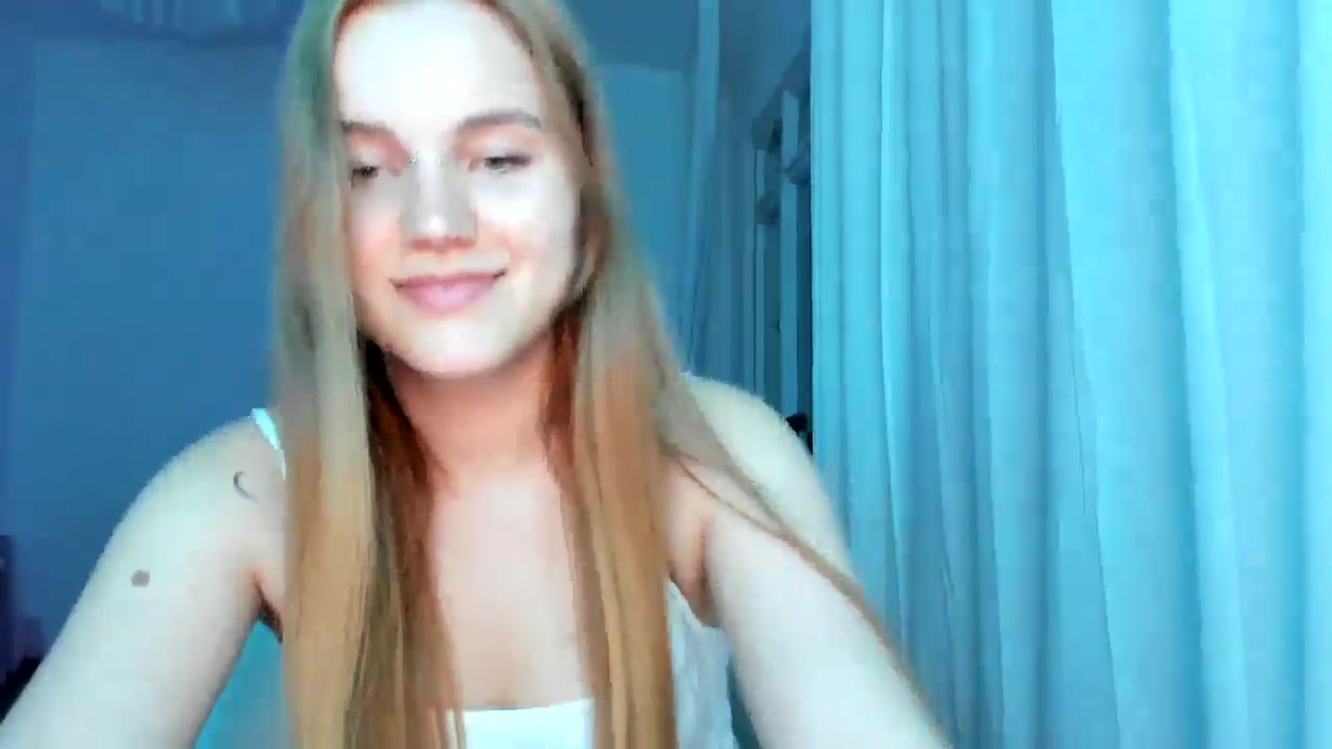 Gallery image thumbnail from Lia_lisia's myfreecams stream on, 04/26/2026, 19:30 image 10 of 20