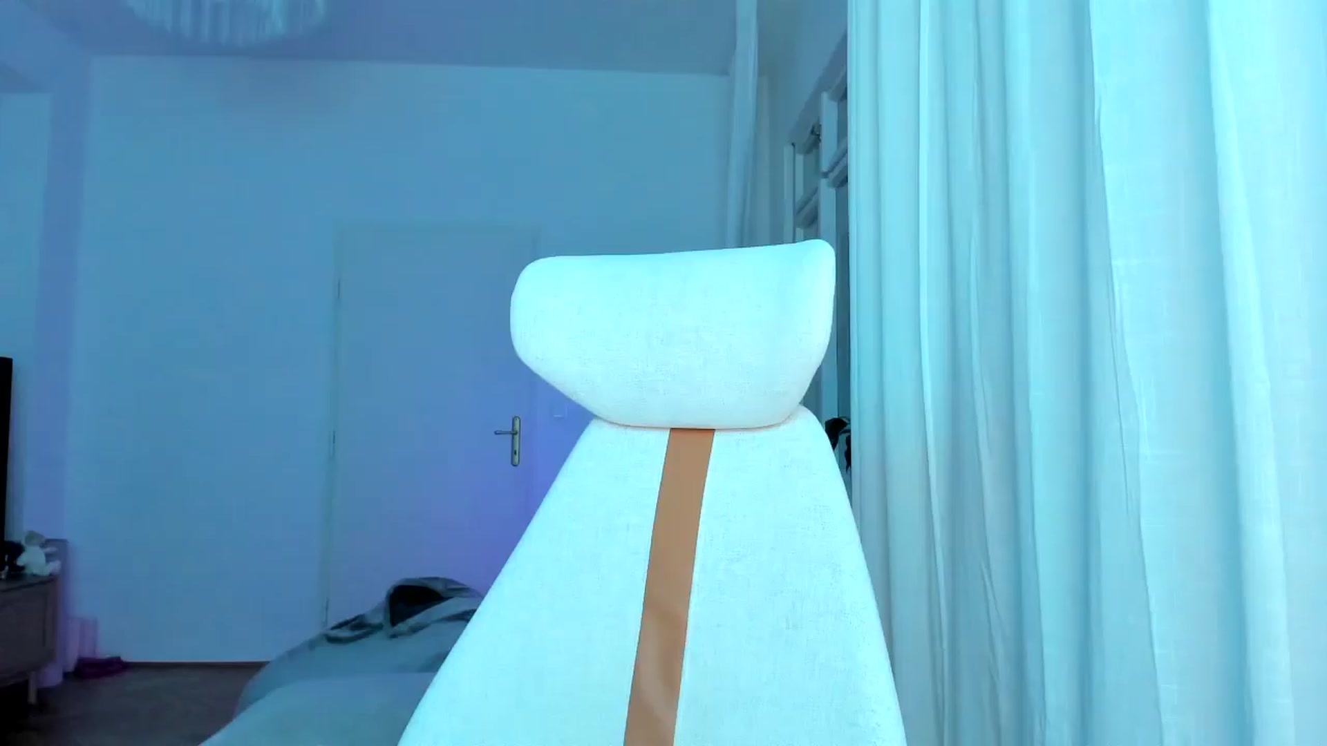 Gallery image thumbnail from Lia_lisia's myfreecams stream on, 04/26/2026, 19:30 image 20 of 20