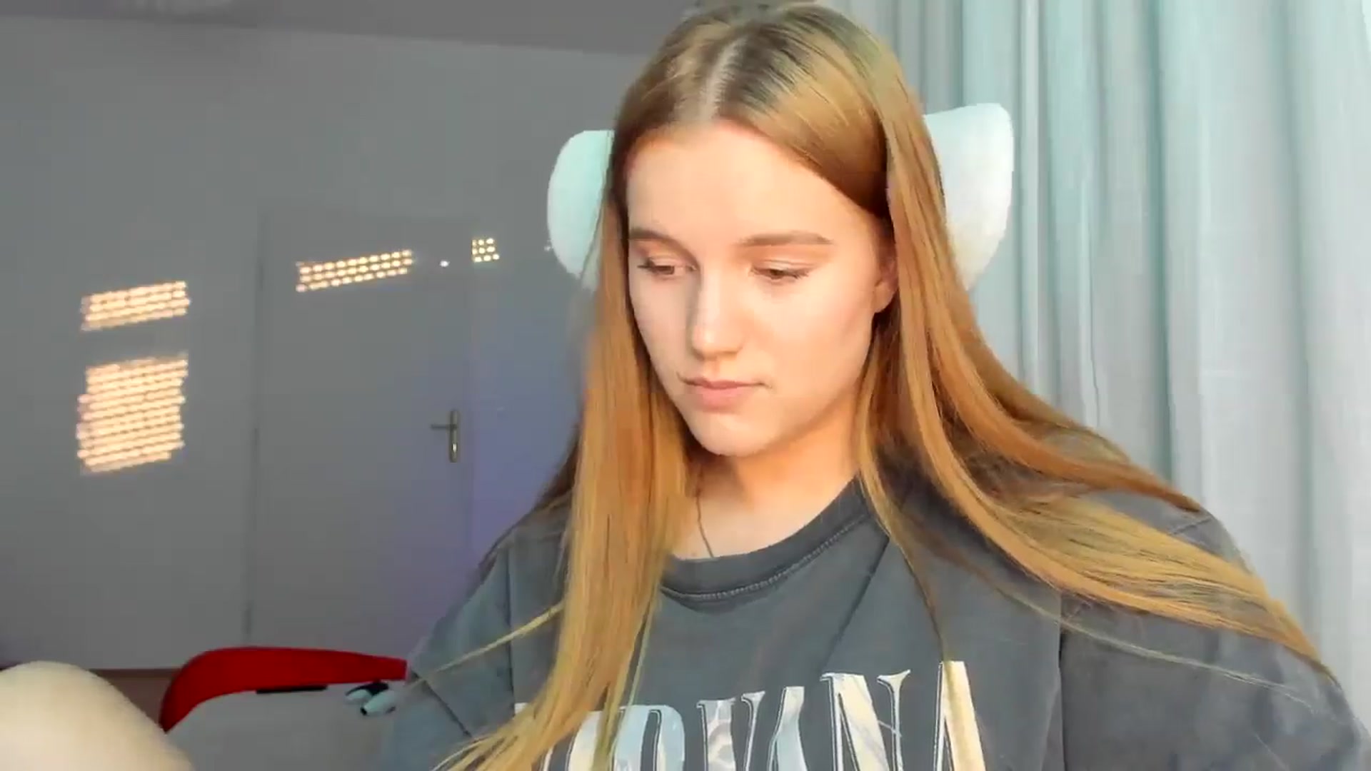 Gallery image thumbnail from Lia_lisia's myfreecams stream on, 04/30/2026, 17:03 image 19 of 20