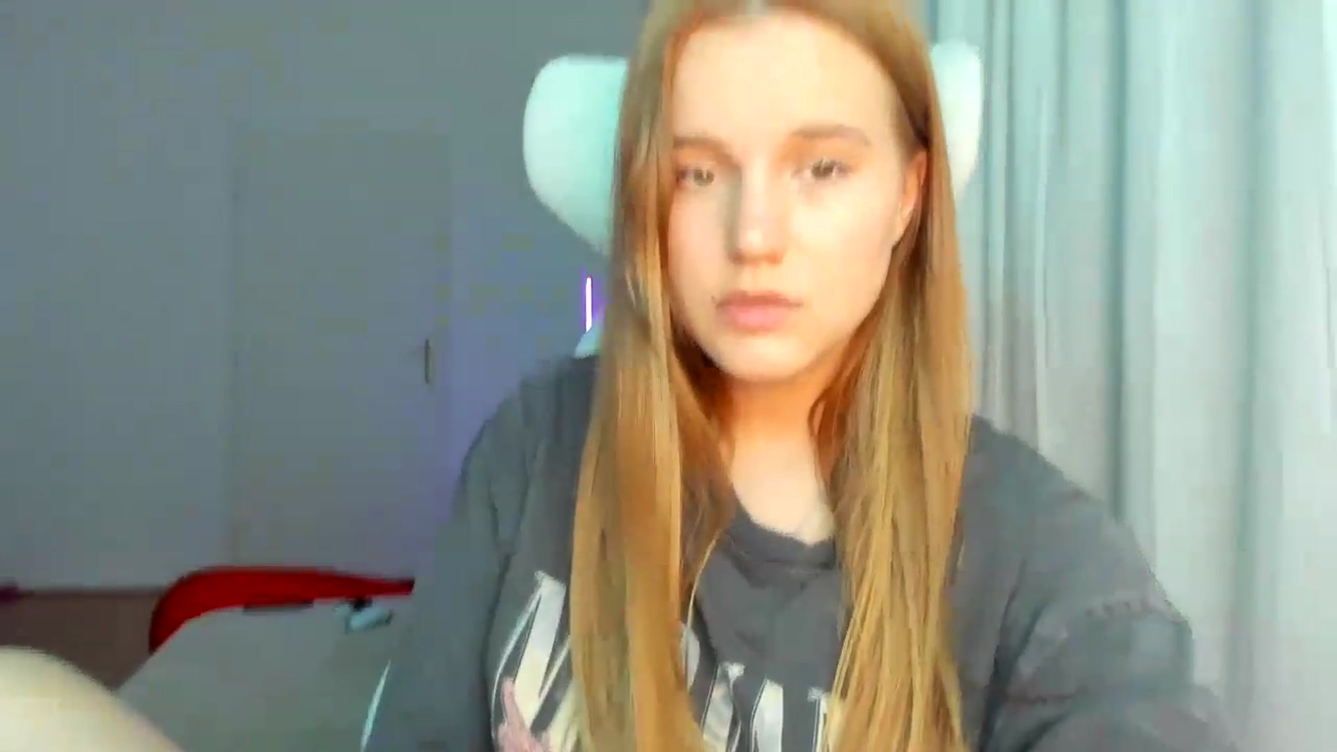 Gallery image thumbnail from Lia_lisia's myfreecams stream on, 04/30/2026, 18:47 image 11 of 20