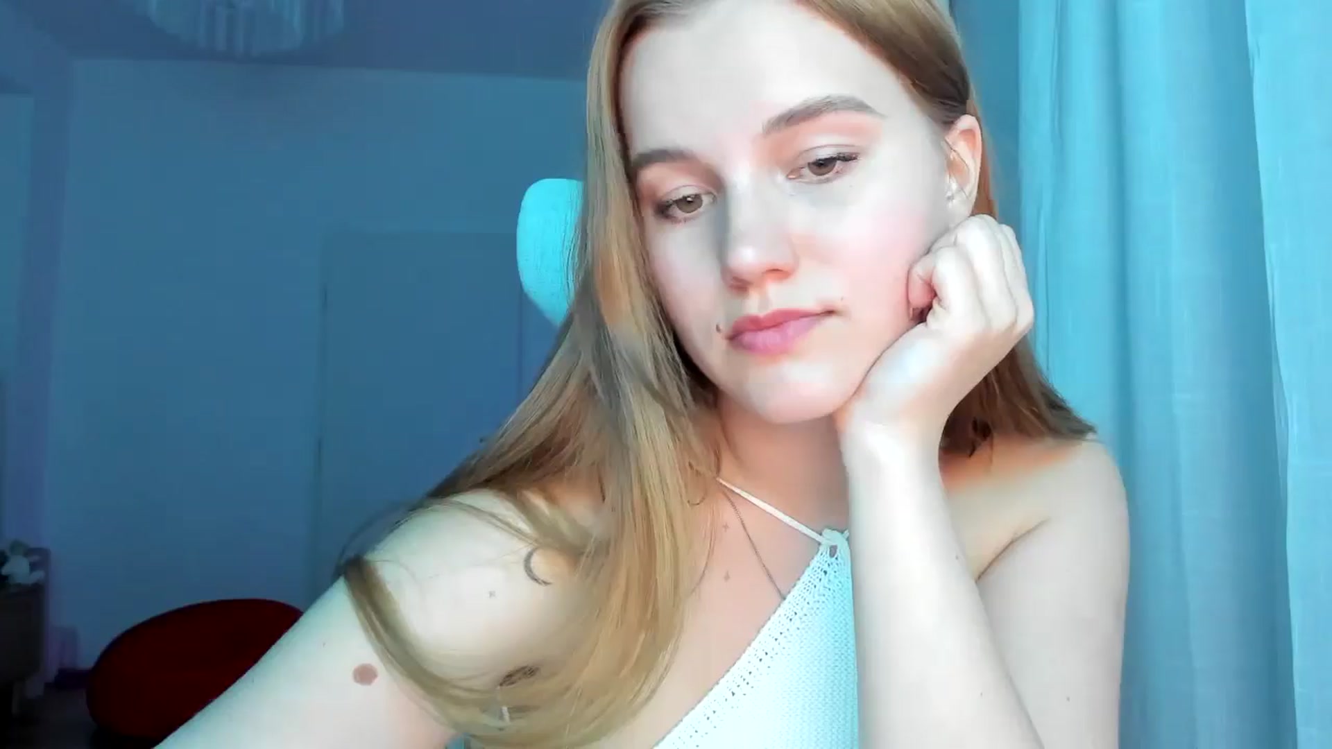 Gallery image thumbnail from Lia_lisia's myfreecams stream on, 05/02/2026, 18:24 image 9 of 20