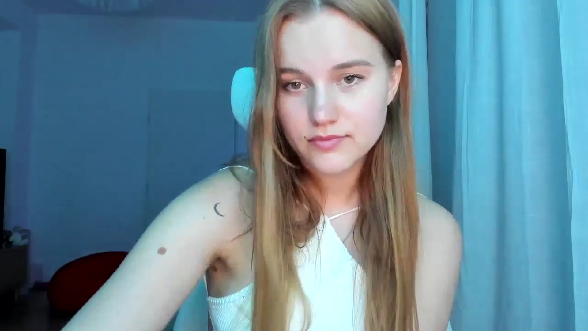 Gallery image thumbnail from Lia_lisia's myfreecams stream on, 05/02/2026, 18:24 image 19 of 20