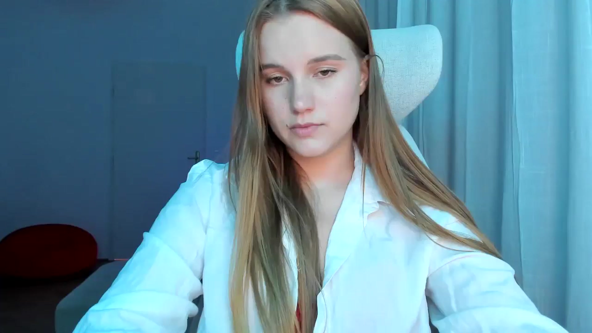 Gallery image thumbnail from Lia_lisia's myfreecams stream on, 05/03/2026, 18:00 image 18 of 20