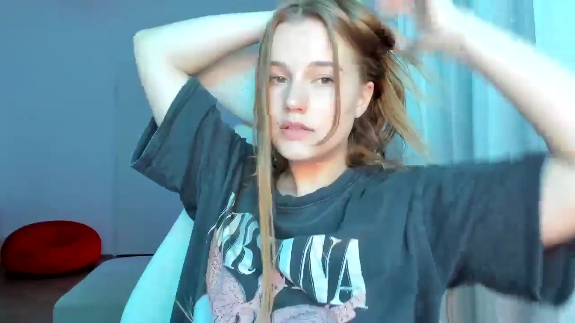 Gallery image thumbnail from Lia_lisia's myfreecams stream on, 05/03/2026, 21:54 image 11 of 20