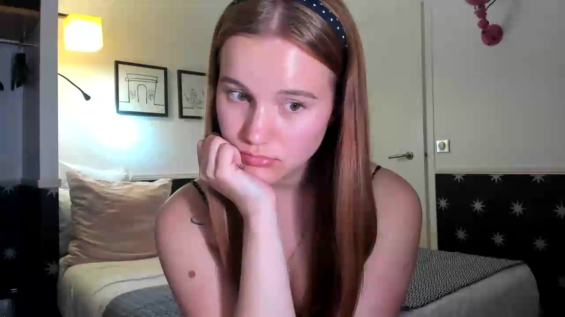 Gallery image thumbnail from Lia_lisia's myfreecams stream on, 05/09/2026, 21:29 image 9 of 20