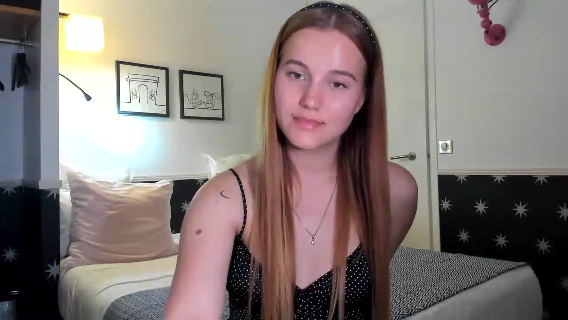 Gallery image thumbnail from Lia_lisia's myfreecams stream on, 05/09/2026, 21:29 image 6 of 20
