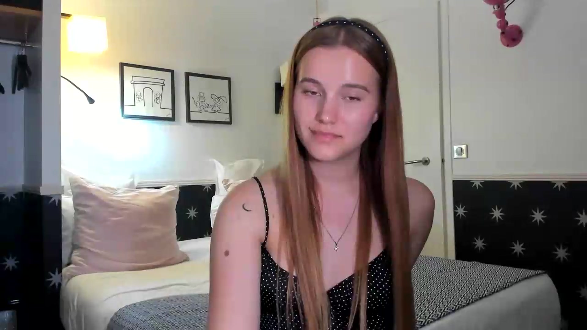 Gallery image thumbnail from Lia_lisia's myfreecams stream on, 05/09/2026, 21:29 image 7 of 20