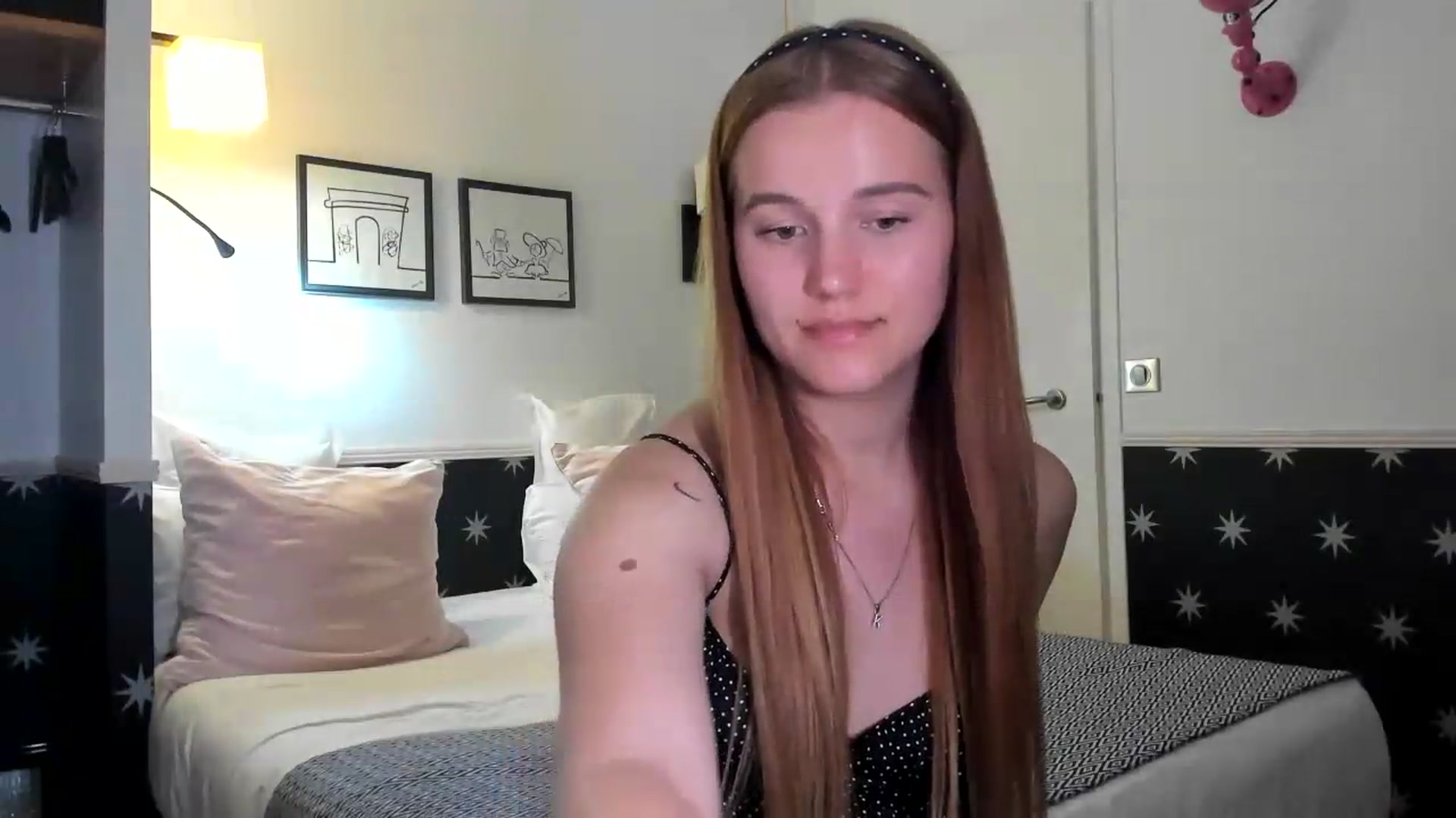 Gallery image thumbnail from Lia_lisia's myfreecams stream on, 05/09/2026, 21:29 image 5 of 20