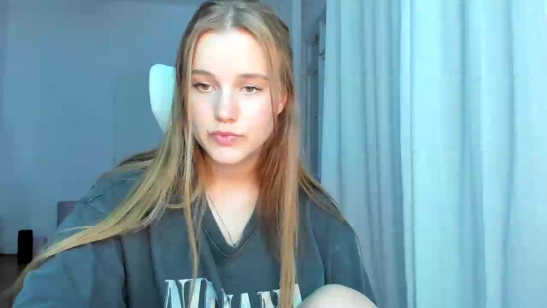 Gallery image thumbnail from Lia_lisia's myfreecams stream on, 05/11/2026, 17:54 image 17 of 20