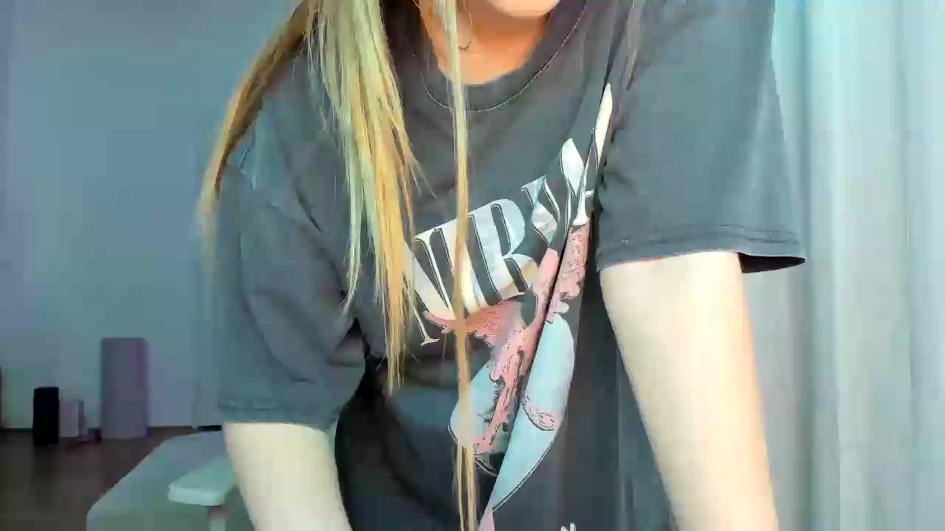 Gallery image thumbnail from Lia_lisia's myfreecams stream on, 05/11/2026, 20:55 image 17 of 20
