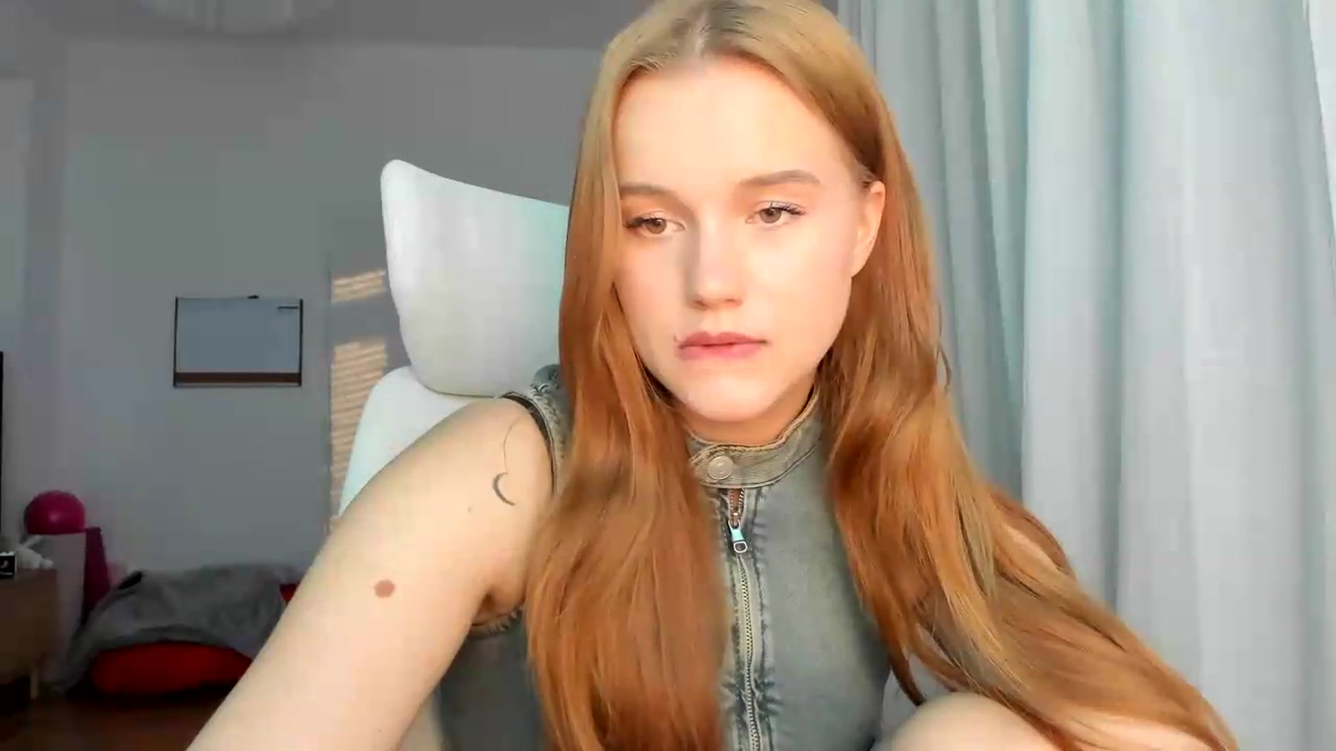 Gallery image thumbnail from Lia_lisia's myfreecams stream on, 05/18/2026, 18:13 image 2 of 20