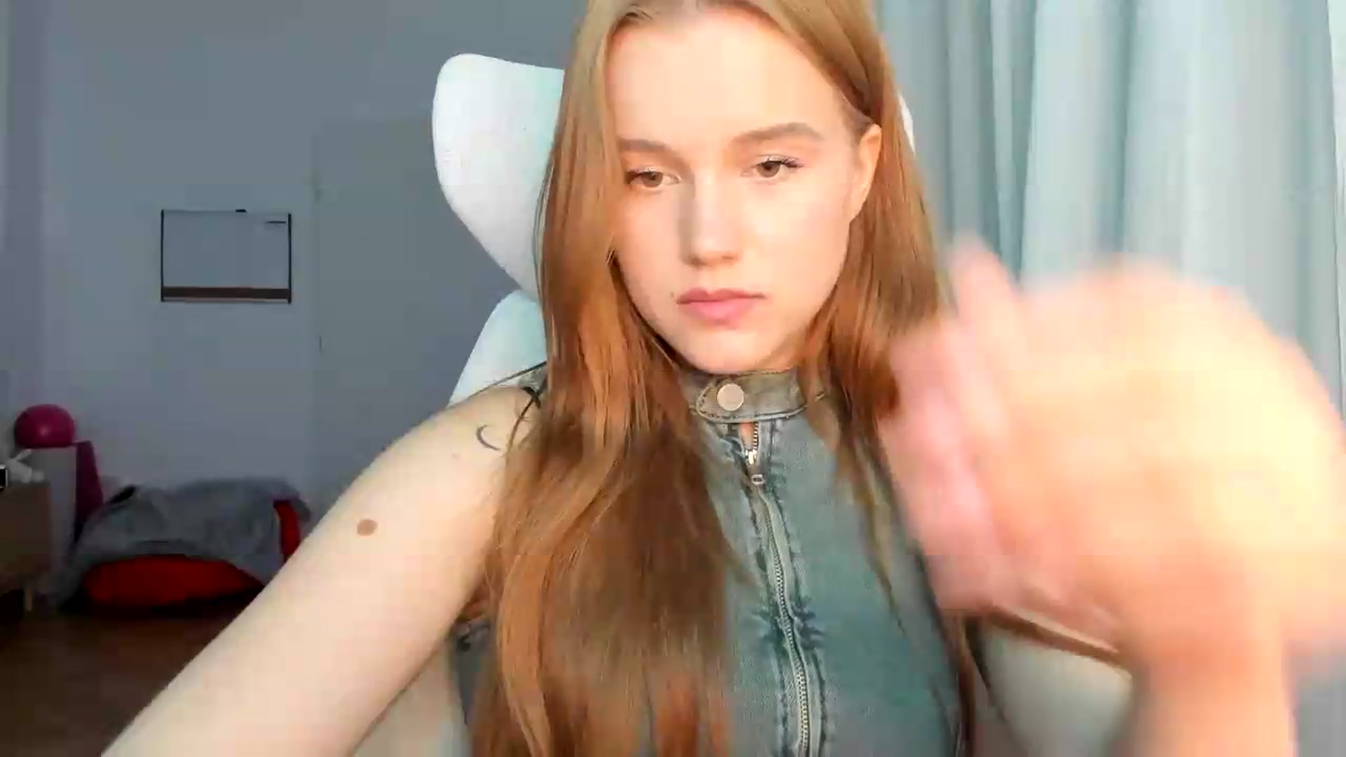 Gallery image thumbnail from Lia_lisia's myfreecams stream on, 05/18/2026, 18:13 image 14 of 20