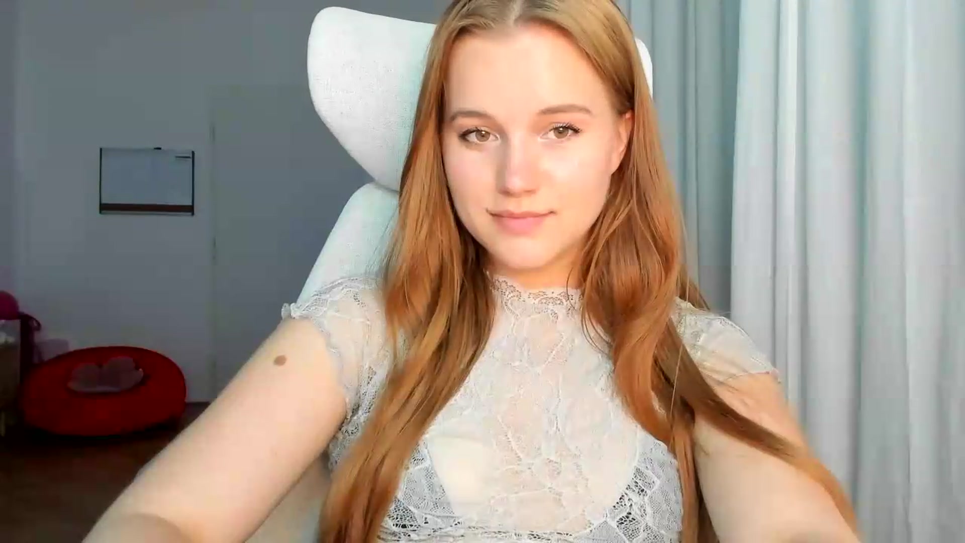 Gallery image thumbnail from Lia_lisia's myfreecams stream on, 05/23/2026, 19:06 image 3 of 20