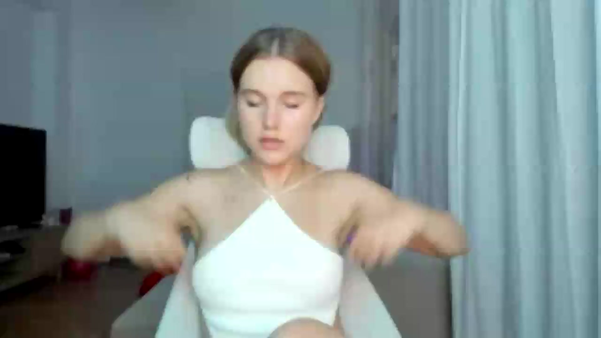 Gallery image thumbnail from Lia_lisia's myfreecams stream on, 06/20/2026, 18:03 image 2 of 20