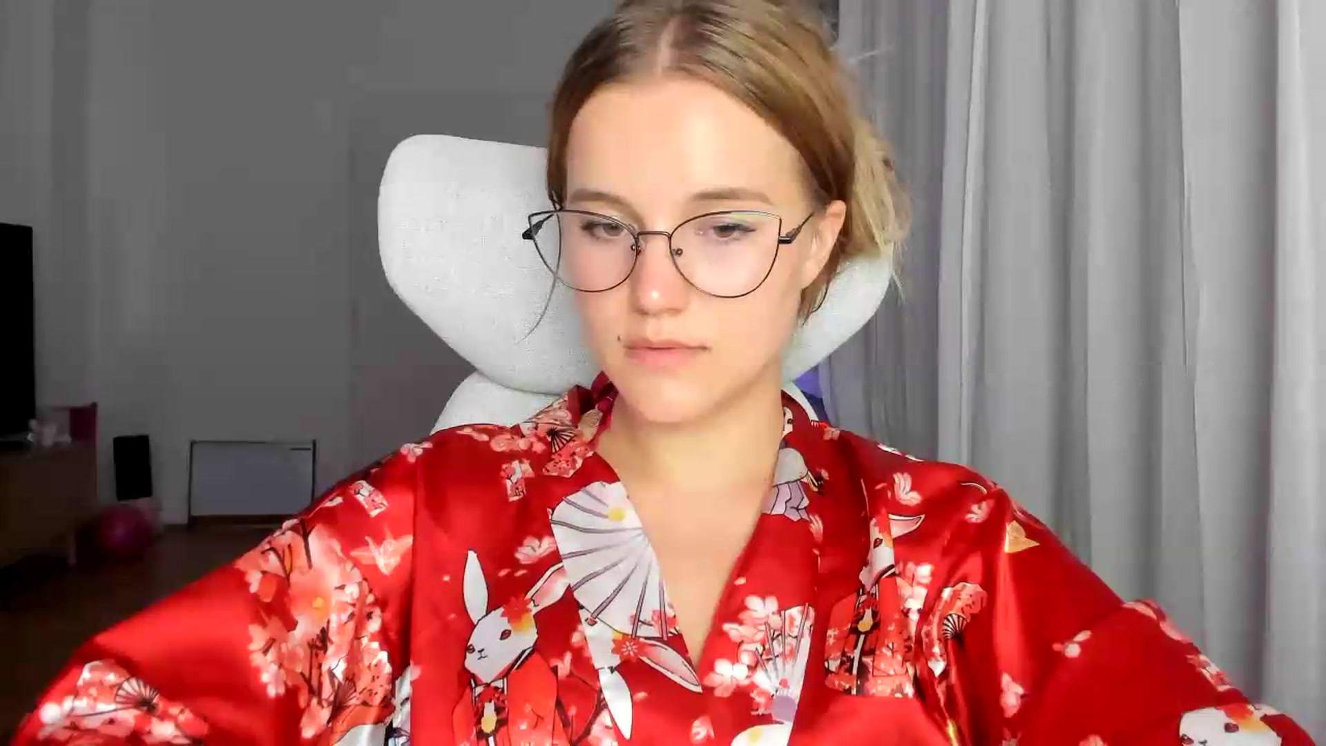 Gallery image thumbnail from Lia_lisia's myfreecams stream on, 06/20/2026, 22:45 image 3 of 20