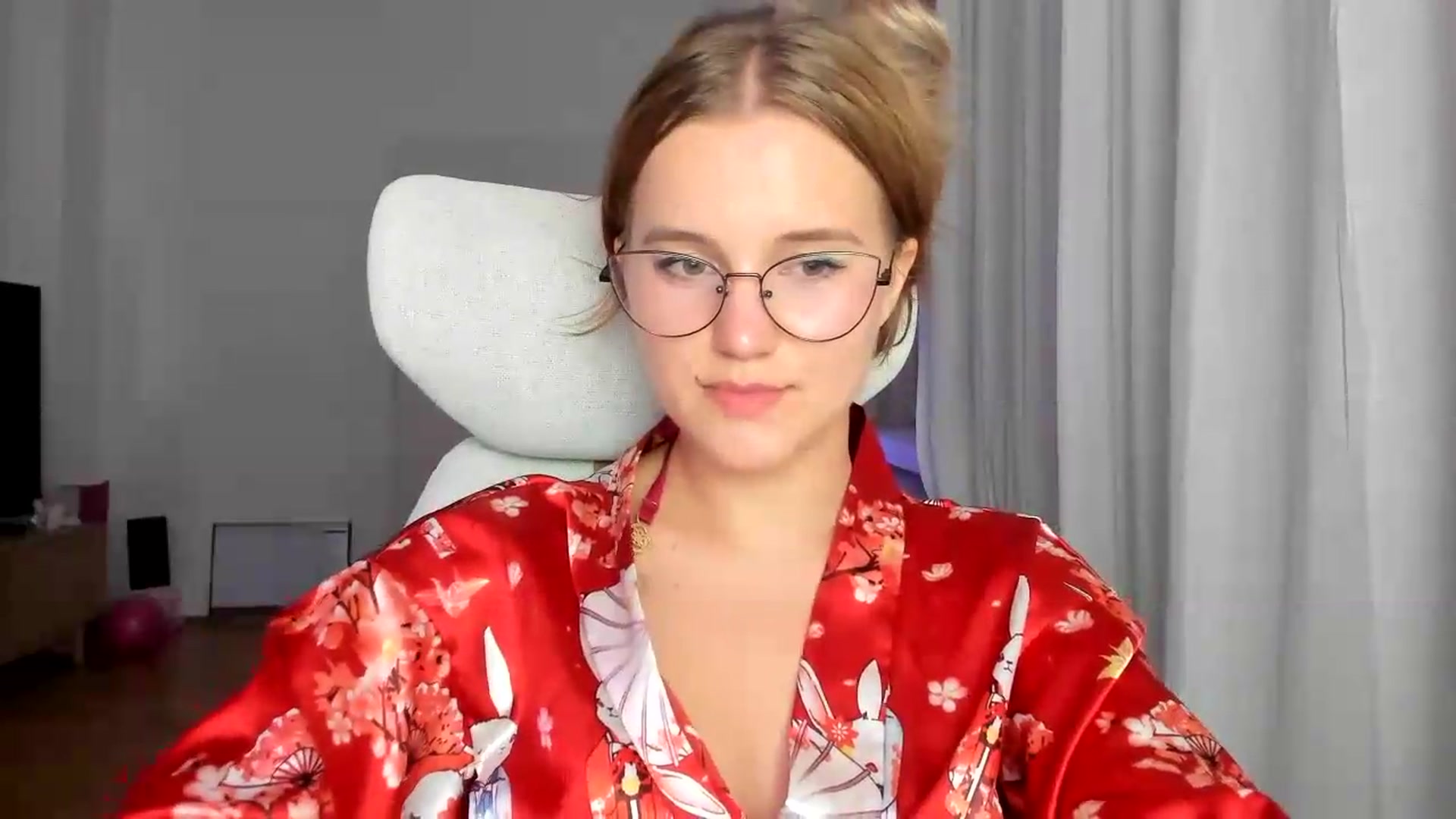 Gallery image thumbnail from Lia_lisia's myfreecams stream on, 06/20/2026, 23:49 image 6 of 20