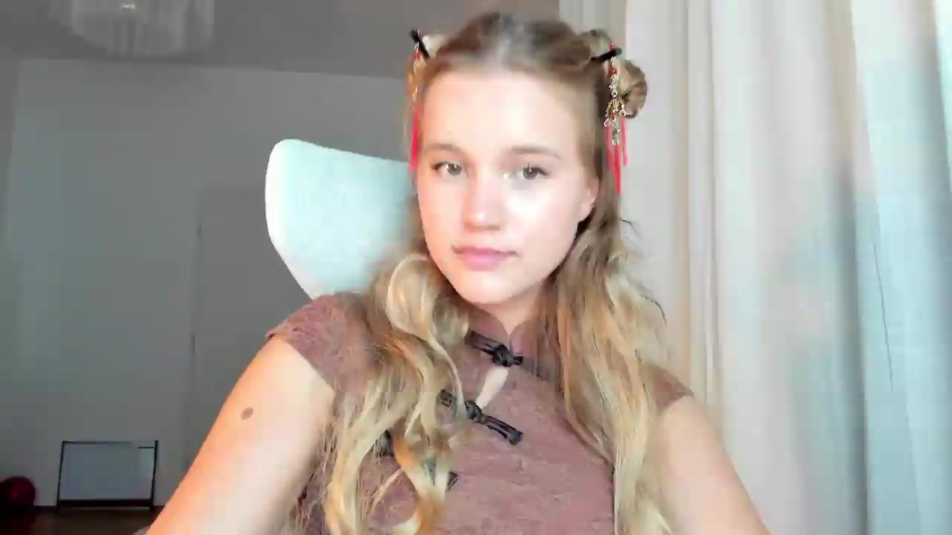 Gallery image thumbnail from Lia_lisia's myfreecams stream on, 06/22/2026, 19:42 image 15 of 20