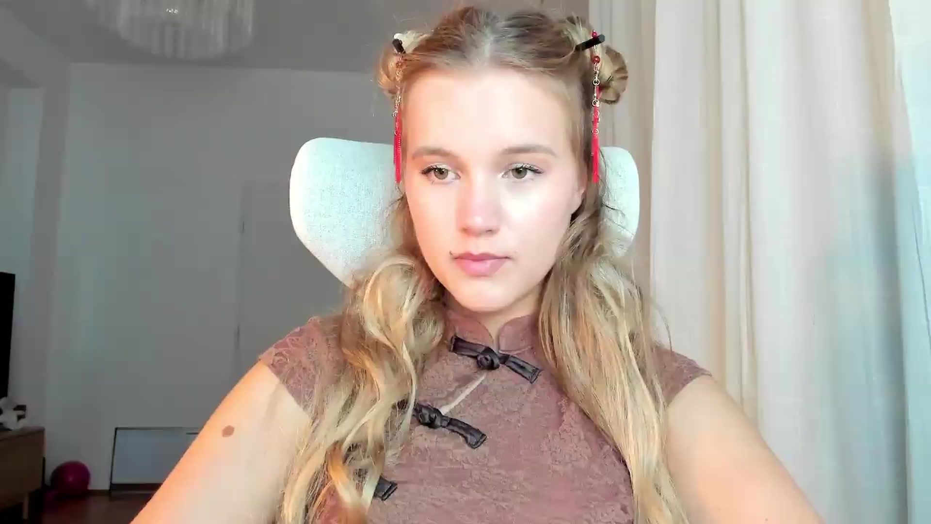 Gallery image thumbnail from Lia_lisia's myfreecams stream on, 06/22/2026, 19:42 image 2 of 20