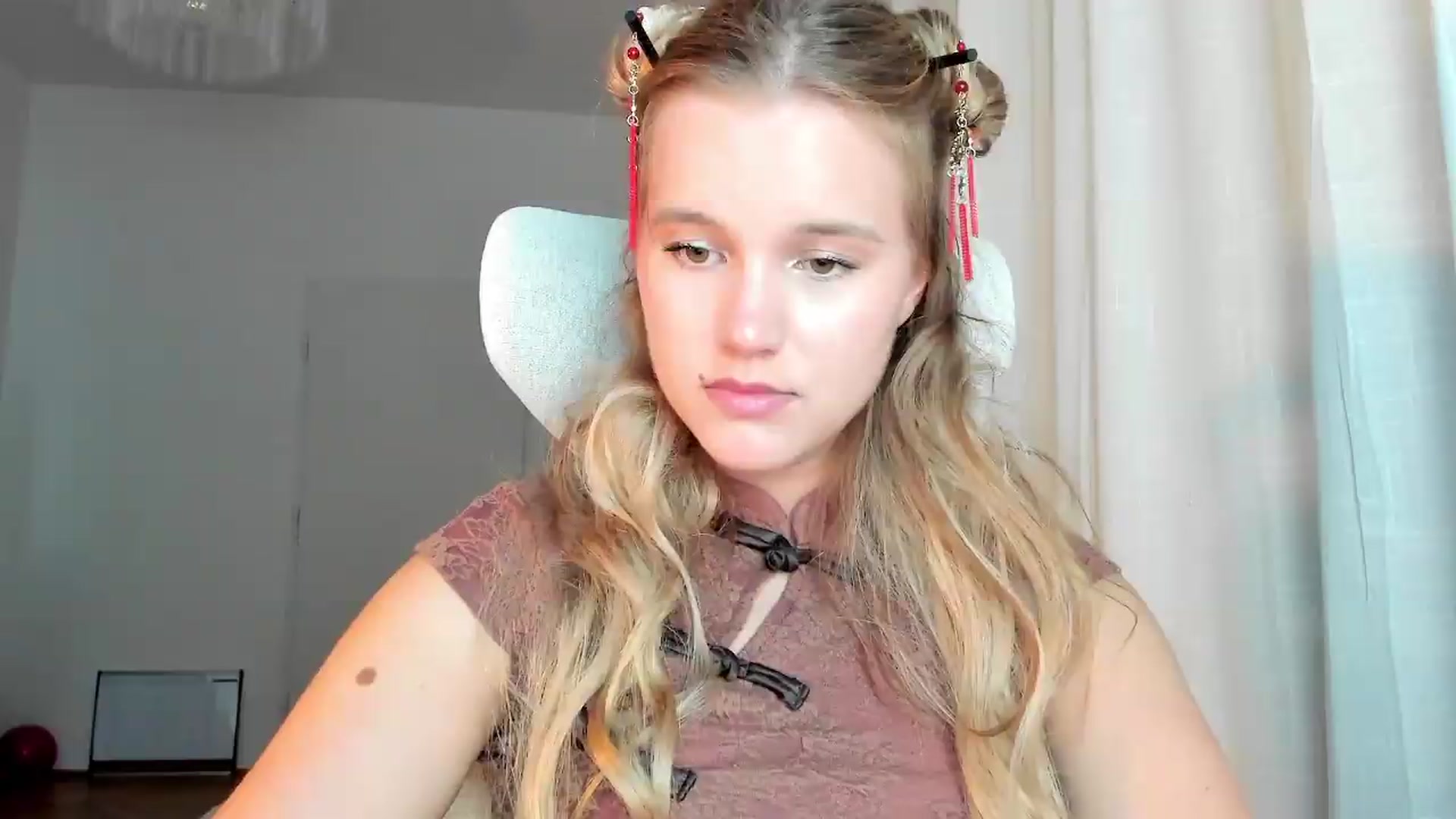 Gallery image thumbnail from Lia_lisia's myfreecams stream on, 06/22/2026, 19:42 image 20 of 20